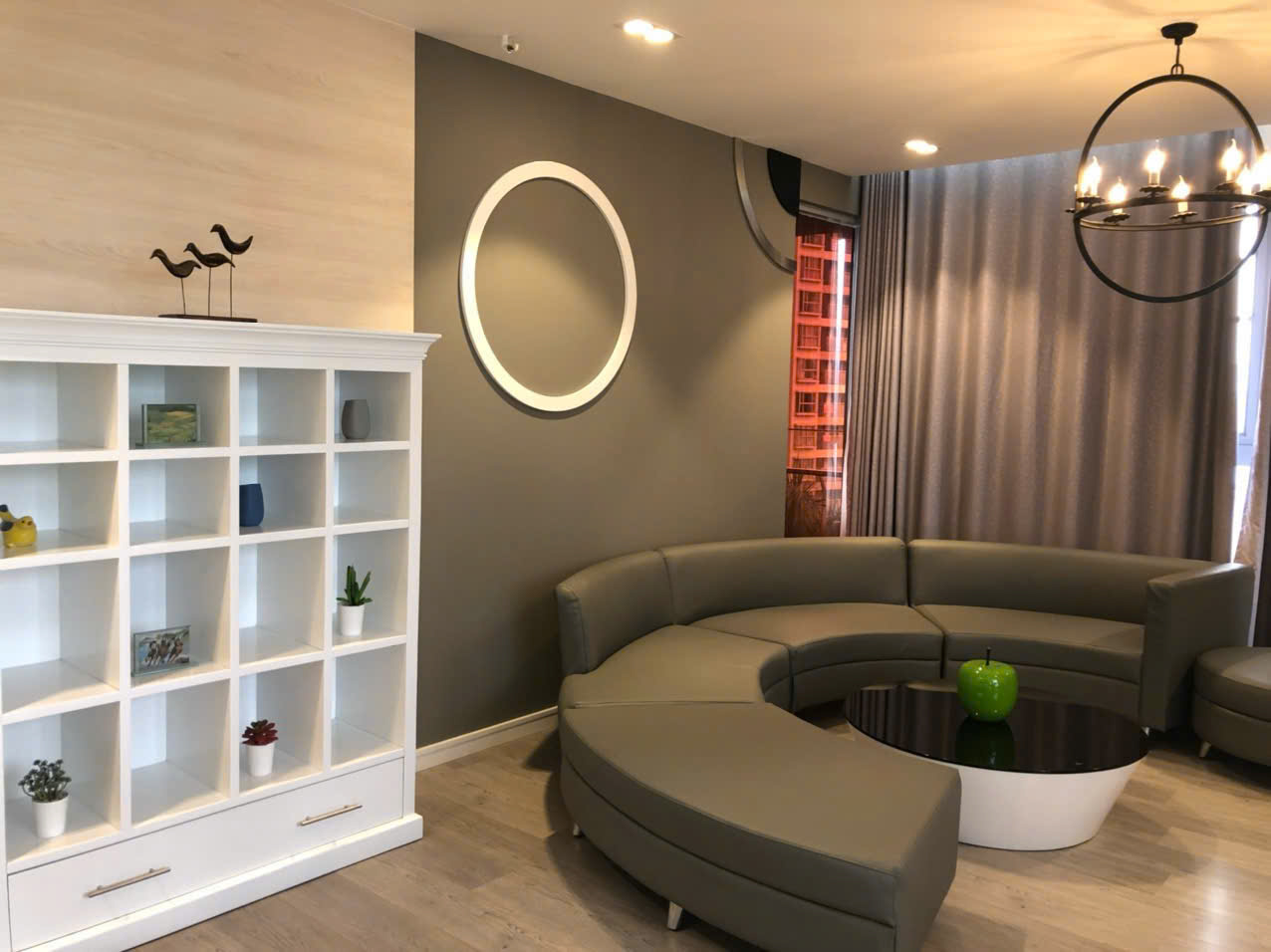  Green Valley apartment for sale in Phu My Hung, District 7, corner apartment with 3 bedrooms with pool view