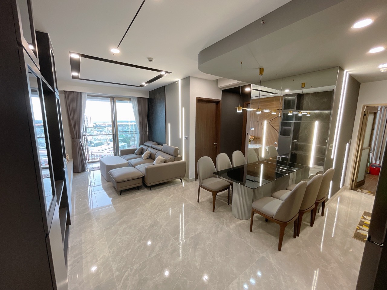 Midtown luxury apartment for rent in Phu My Hung, District 7 with 2 bedrooms with park view