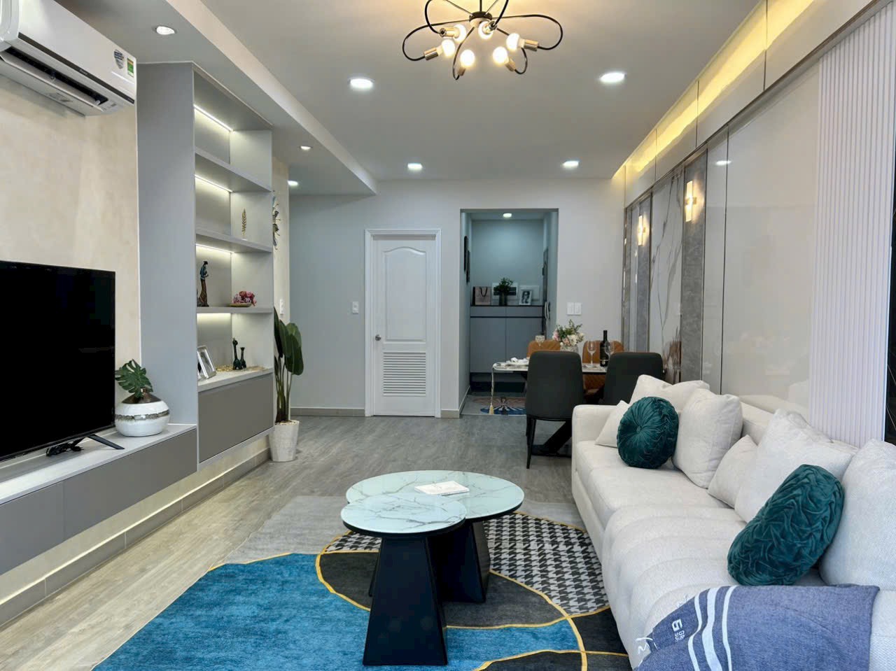 Luxury apartment for sale in My Khang, Phu My Hung, District 7 with 3 bedrooms with pool view