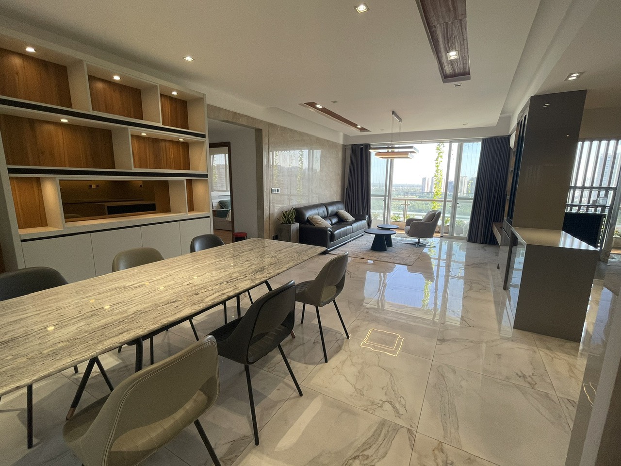 RiverPark Phu My Hung luxury apartment for rent in District 7 with 3 bedrooms on high floor with river view