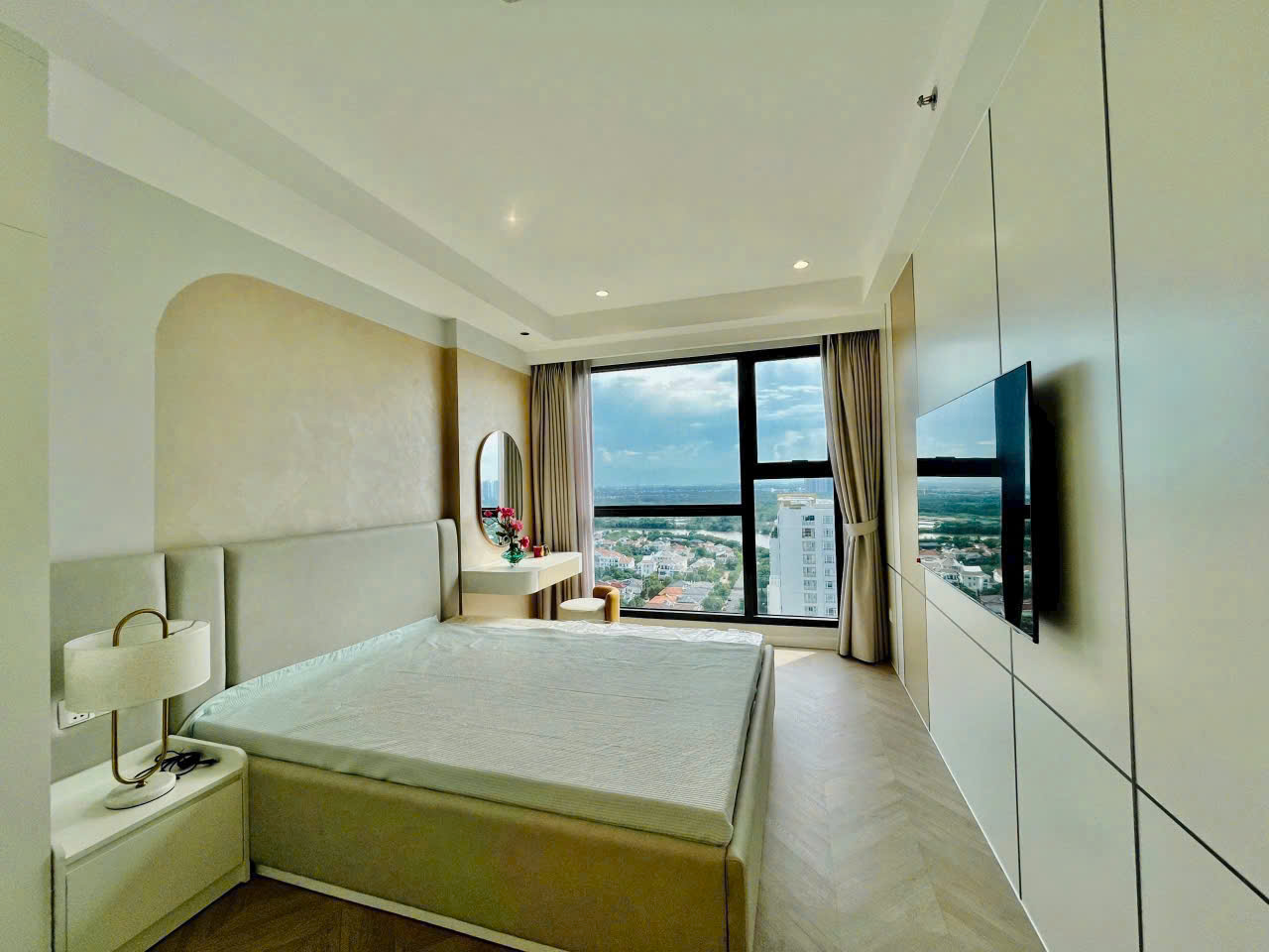 Luxury apartment for sale The Antonia Phu My Hung, District 7 with 2 bedrooms, beautiful interior river view 2