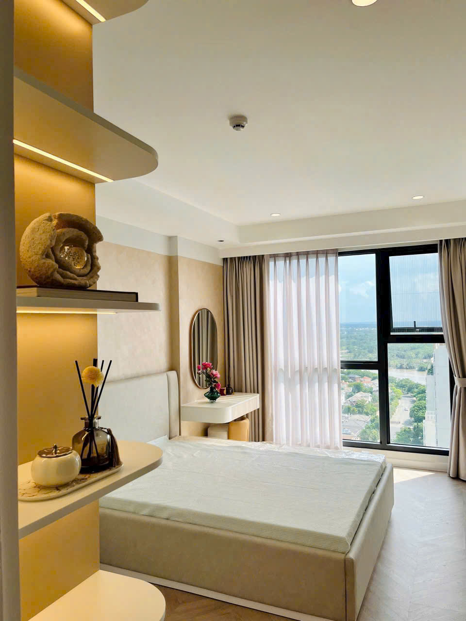 Luxury apartment for sale The Antonia Phu My Hung, District 7 with 2 bedrooms, beautiful interior river view 1