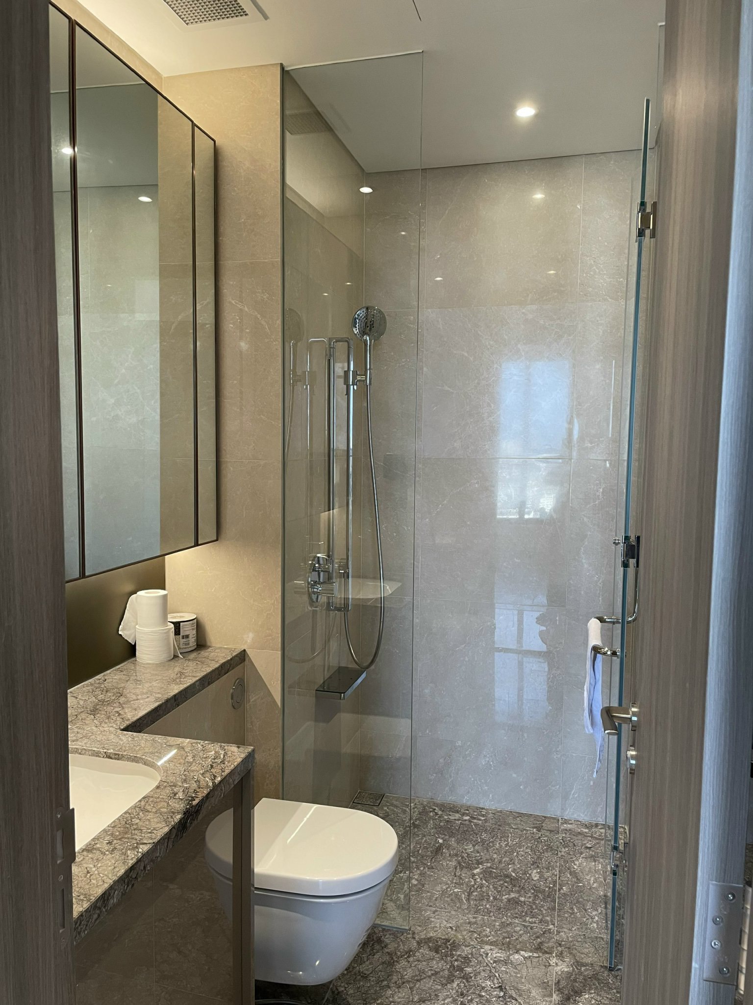 The MarQ luxury apartment for sale, District 1 has 2 bedrooms, high floor, Landmark view 1