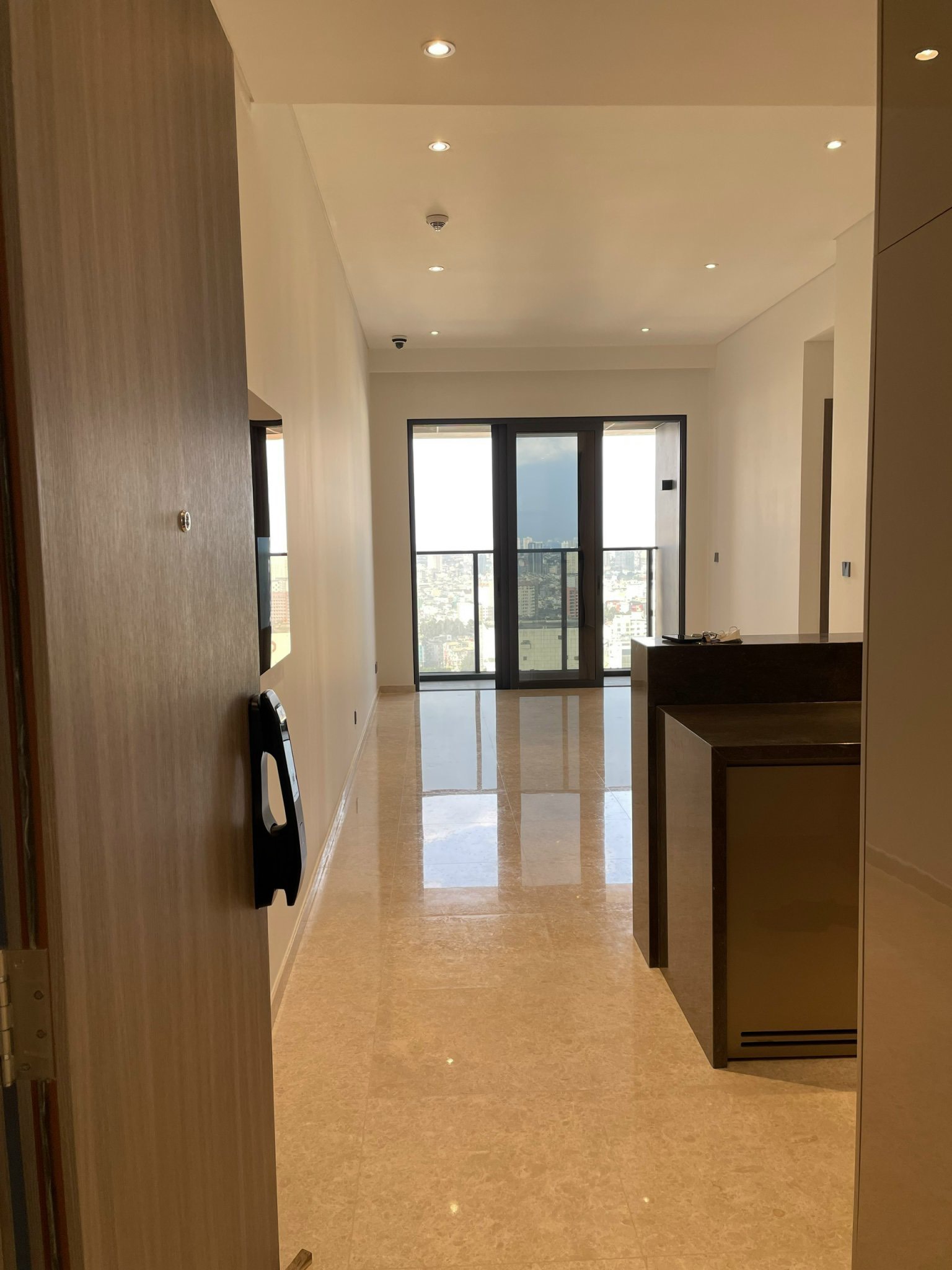 The MarQ luxury apartment for sale, District 1 has 2 bedrooms, high floor, Landmark view 8