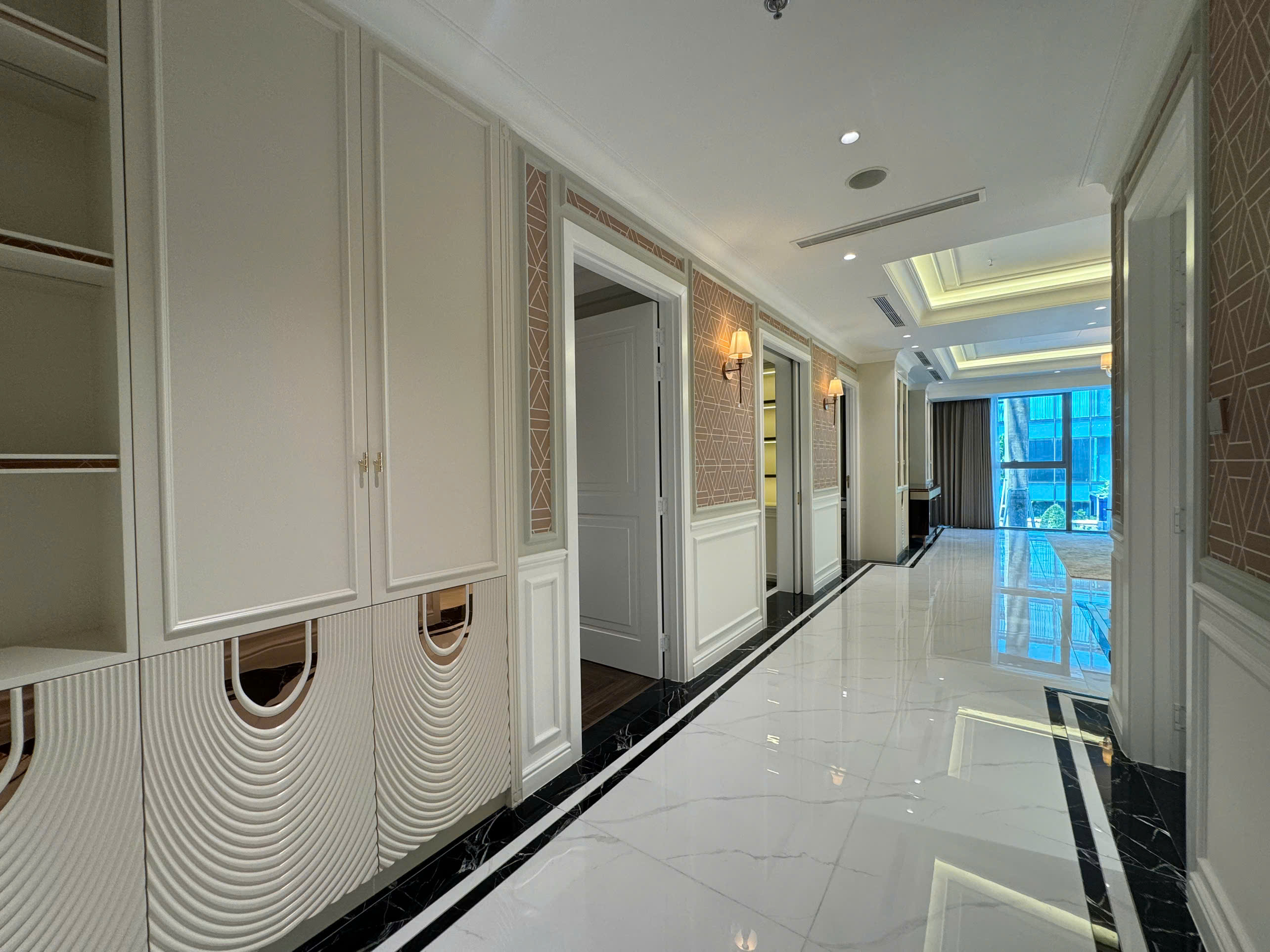 Vincom Center luxury apartment for sale or rent in District 1 with 3 bedrooms, fully furnished 11
