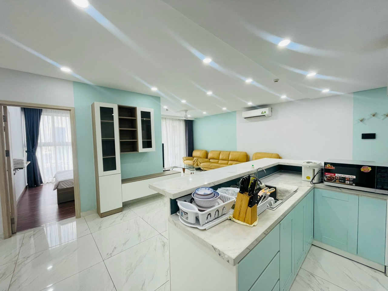 Apartment for rent Midtown in Phu My Hung, District 7 high floor with 3 bedrooms