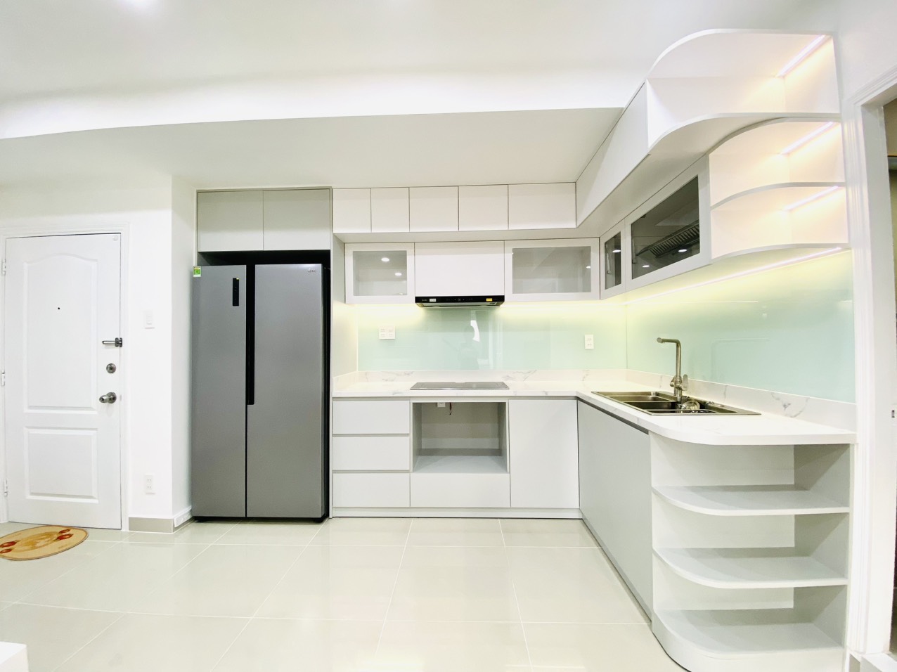 Duplex apartment for sale in Hung Vuong 3, Phu My Hung, District 7 with 3 bedrooms 2 master rooms 17