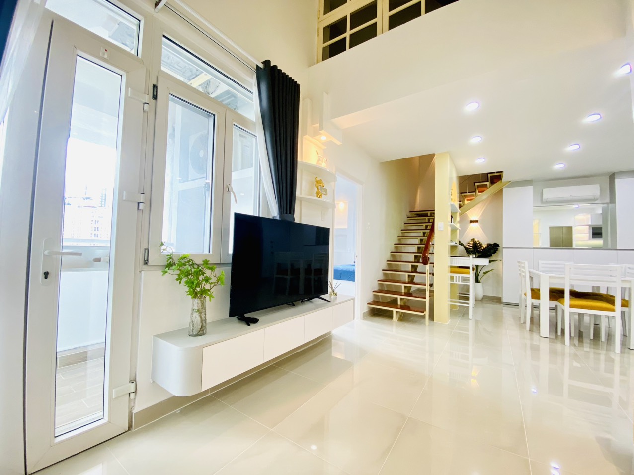 Duplex apartment for sale in Hung Vuong 3, Phu My Hung, District 7 with 3 bedrooms 2 master rooms 13