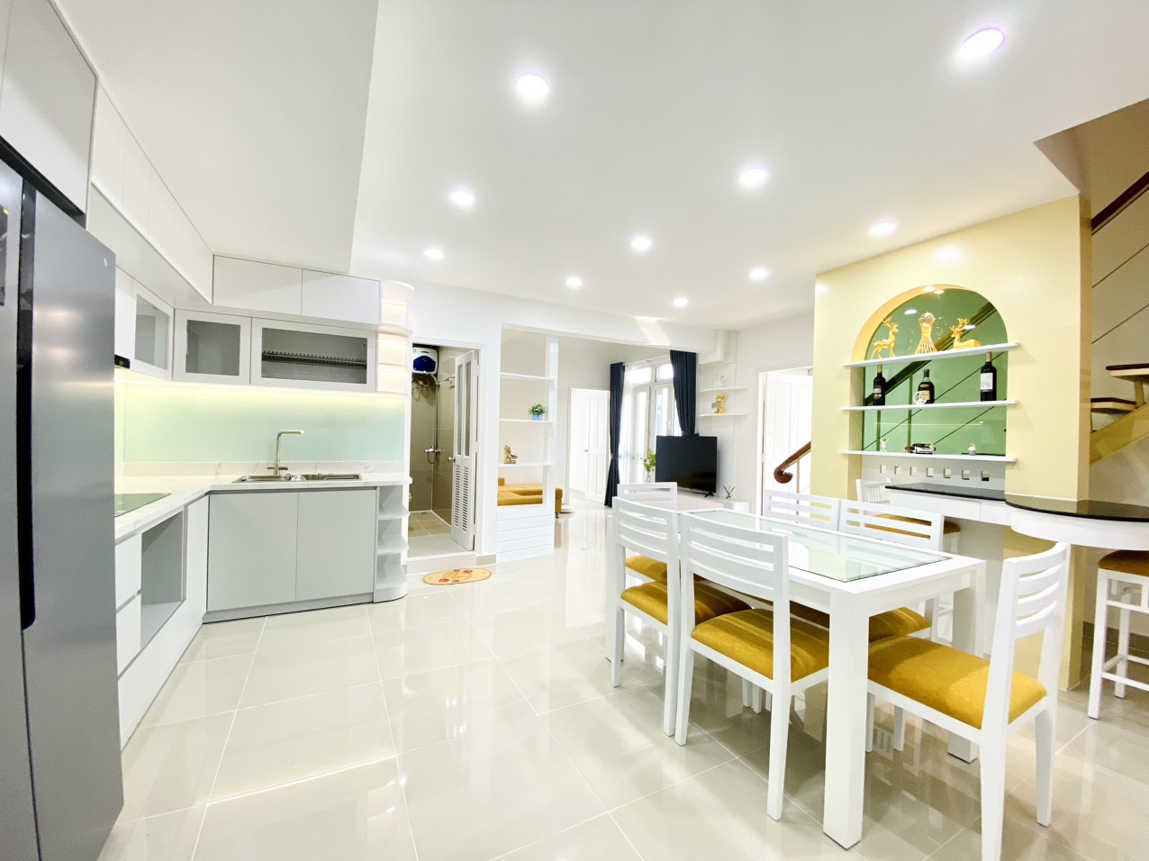 Duplex apartment for sale in Hung Vuong 3, Phu My Hung, District 7 with 3 bedrooms 2 master rooms 5
