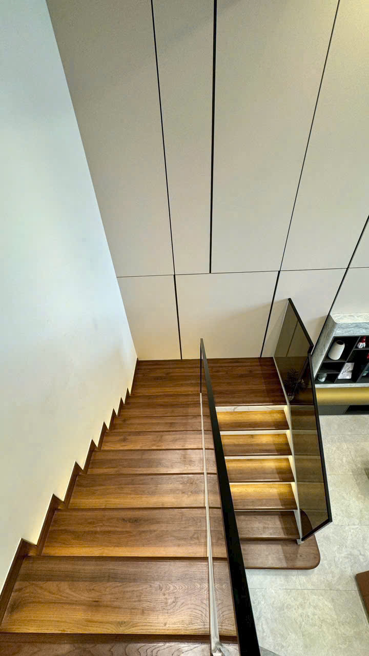 Duplex apartment for sale My Khanh 3 Phu My Hung, District 7 has 5 bedrooms, long balcony, 14.56m2 car 1