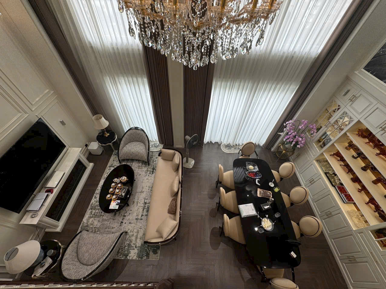 Duplex apartment for sale in My Khanh Phu My Hung, District 7 has 2 bedrooms, high-class furniture, car parking 1