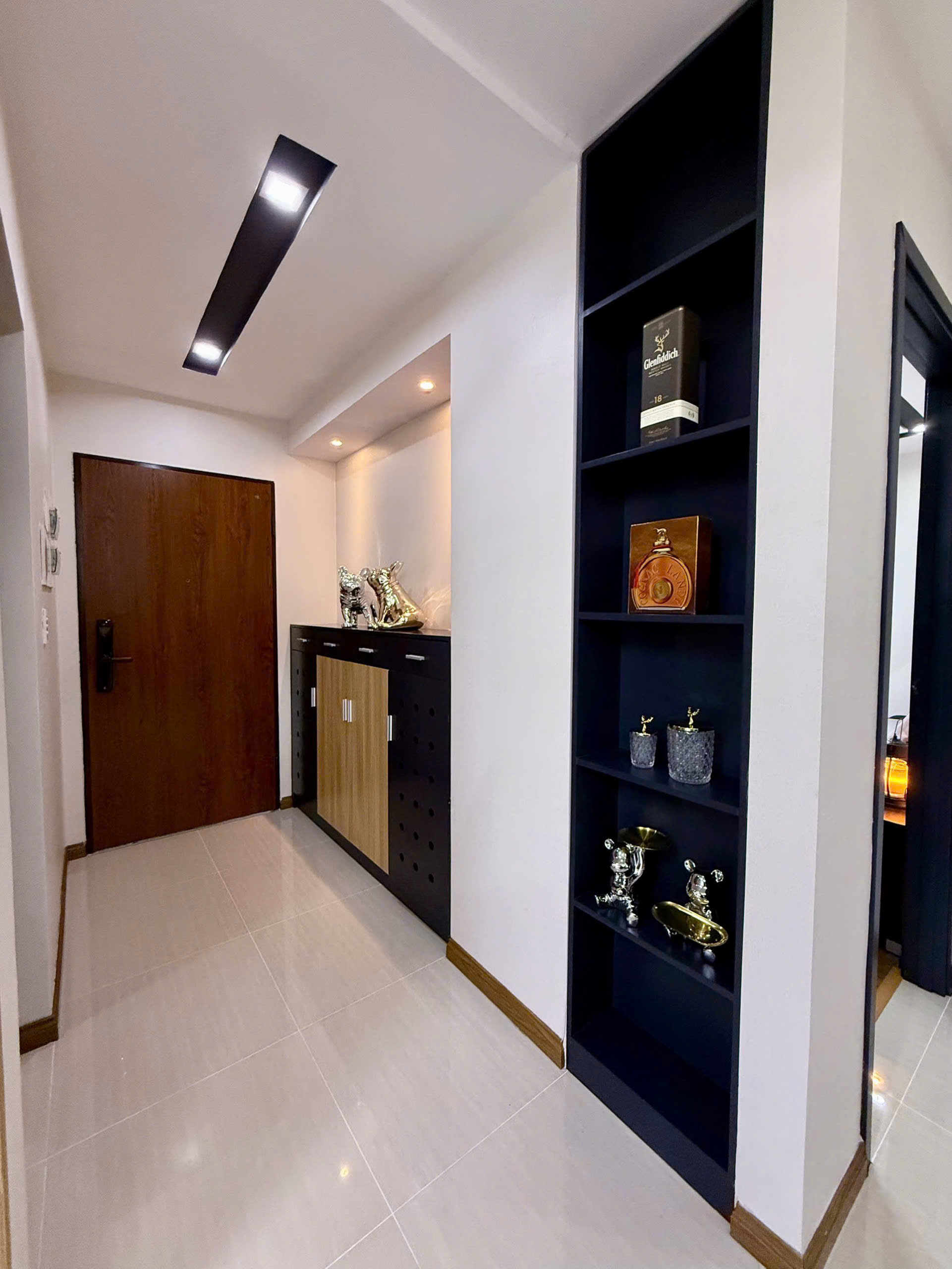 Duplex Star Hill Phu My Hung apartment for sale or rent, District 7 has 3 bedrooms, 10th floor, fully furnished 14