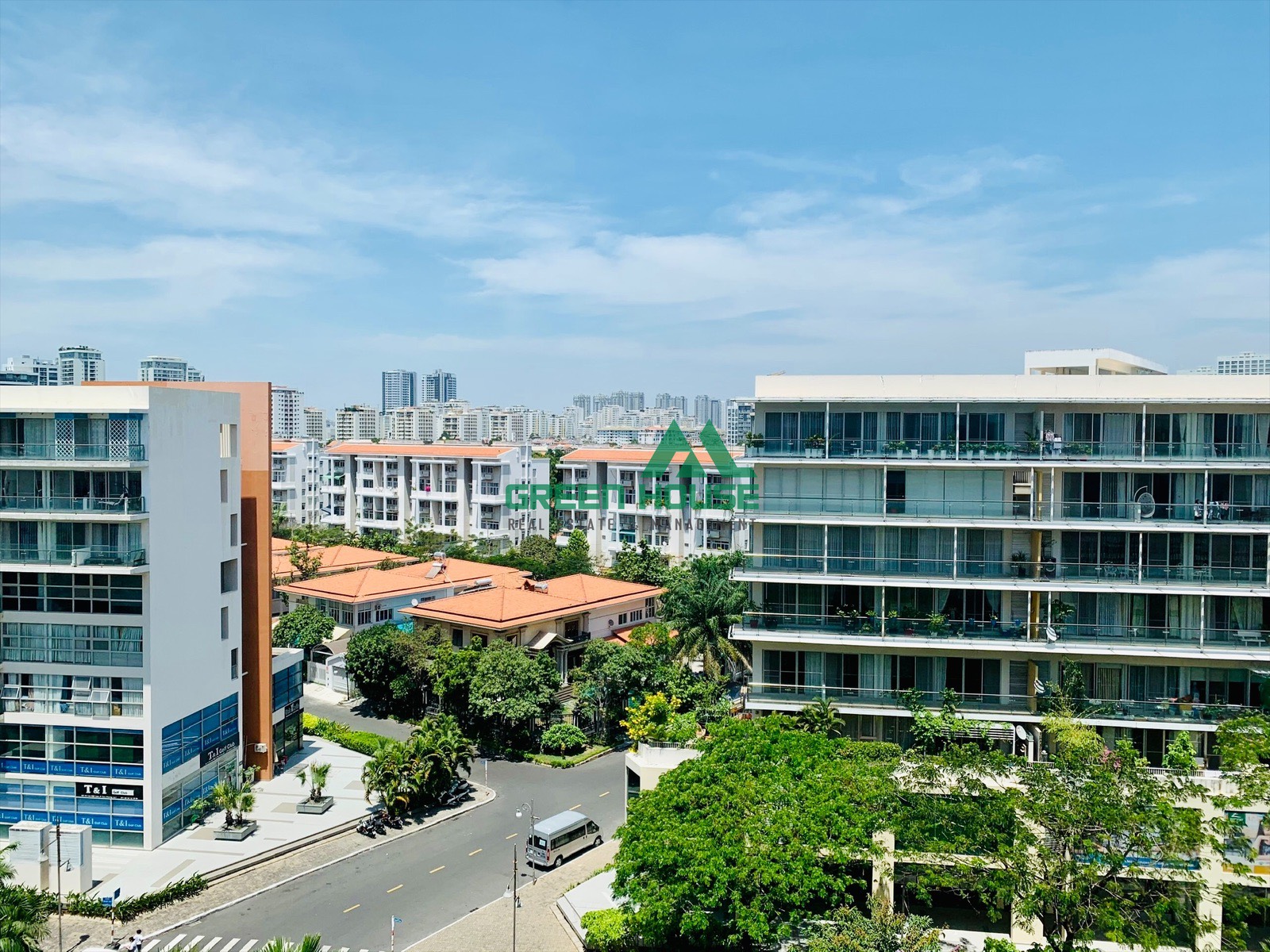 LUXURY APARTMENT GARDEN COURT PHU MY HUNG- TAN PHONG WARD- DISTRICT 7