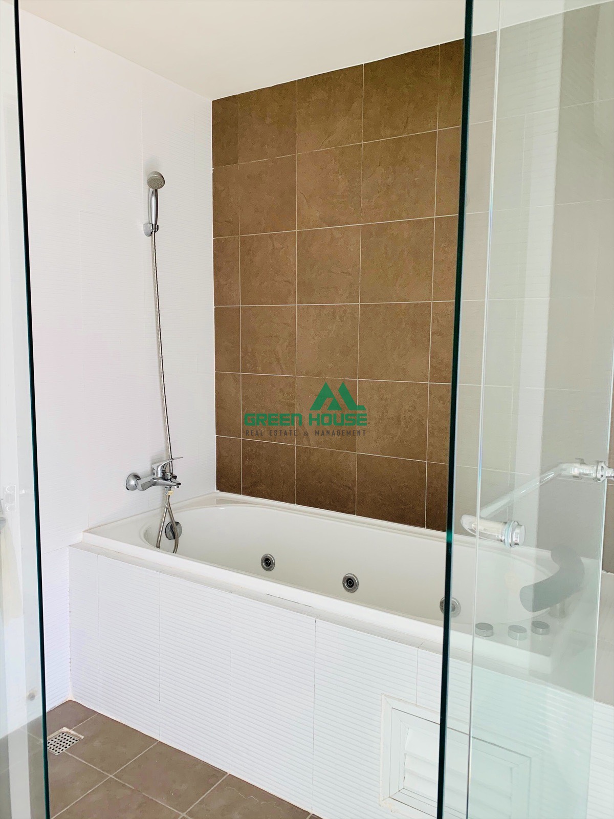 LUXURY APARTMENT GARDEN COURT PHU MY HUNG- TAN PHONG WARD- DISTRICT 7 6