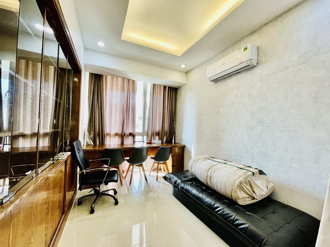 Garden Court luxury apartment for rent in Phu My Hung, District 7 beautiful house with 3 bedrooms 2