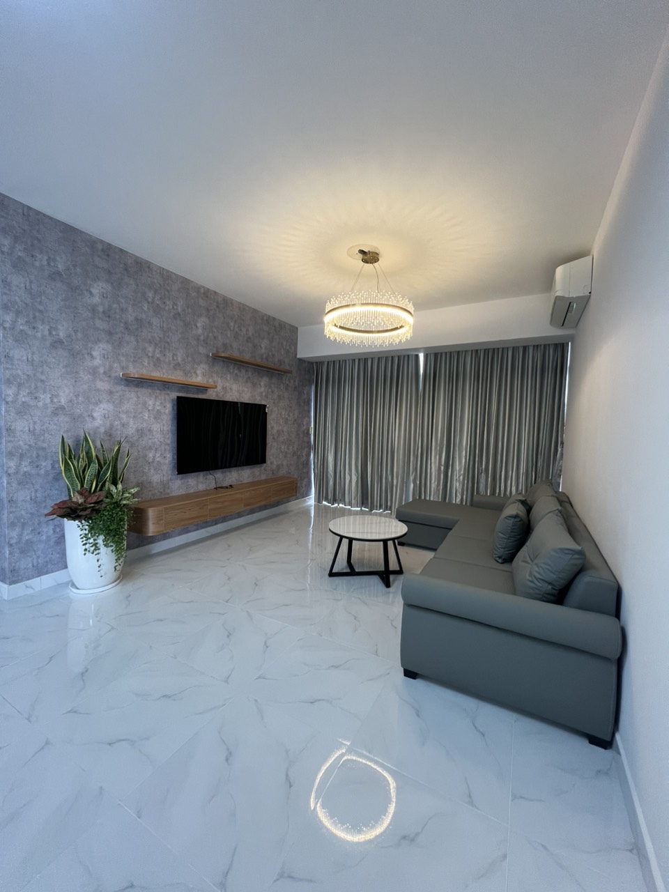 Garden Court Phu My Hung apartment for rent, District 7 with 3 bedrooms, canal view