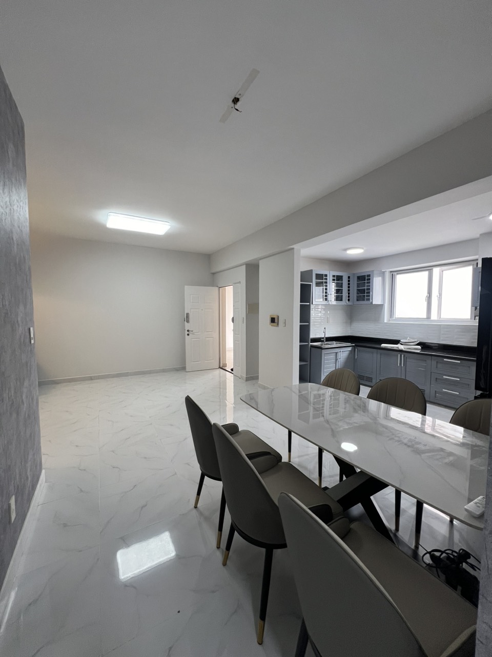 Garden Court Phu My Hung apartment for rent, District 7 with 3 bedrooms, canal view 3
