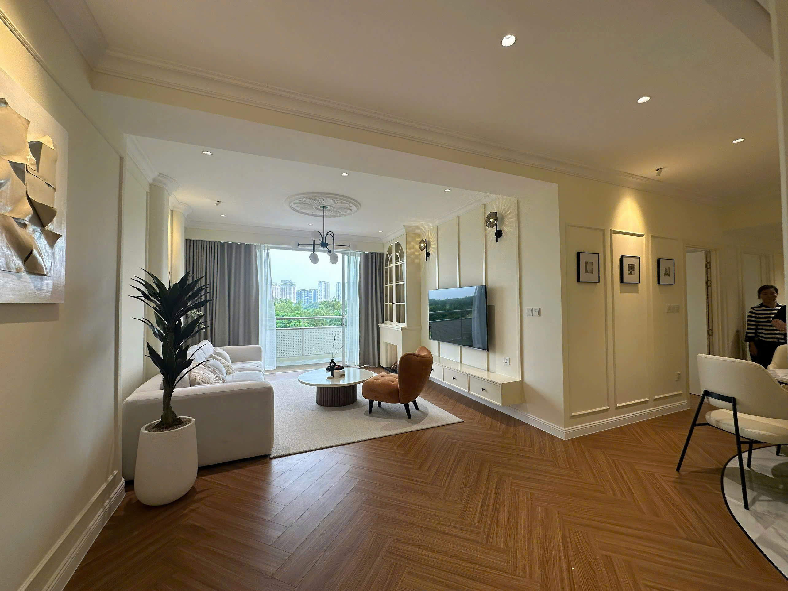 Grand View C apartment for rent in Phu My Hung, District 7 with 3 bedrooms, river view, car parking 5