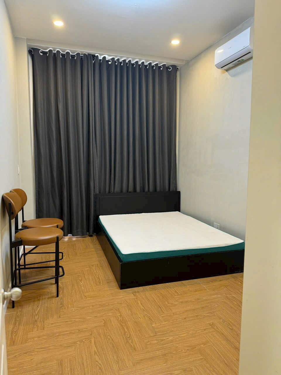 Grand View D Phu My Hung apartment for rent, District 7 with 3 bedrooms, large balcony 1