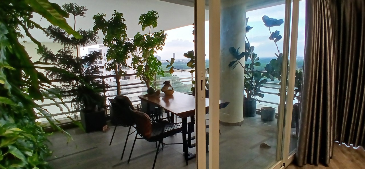 Grand View Phu My Hung apartment for rent, District 7 has 2 rooms with a very beautiful river view 12