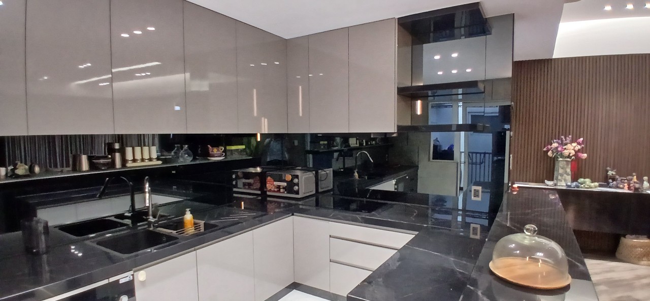 Grand View Phu My Hung apartment for rent, District 7 has 2 rooms with a very beautiful river view 9