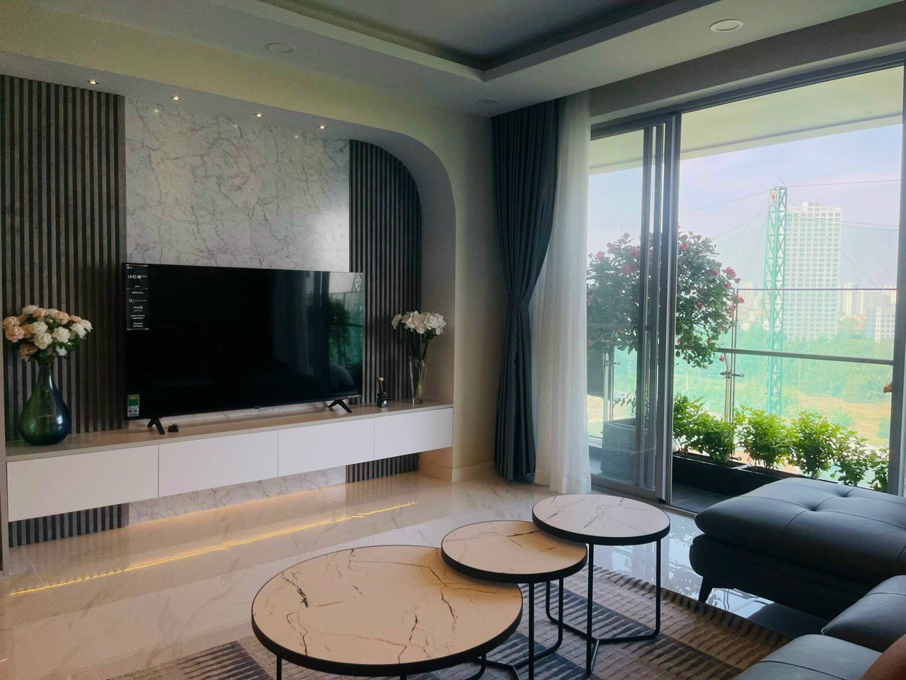 Green Valley Phu My Hung apartment for sale, District 7 has 3 bedrooms with golf view 1