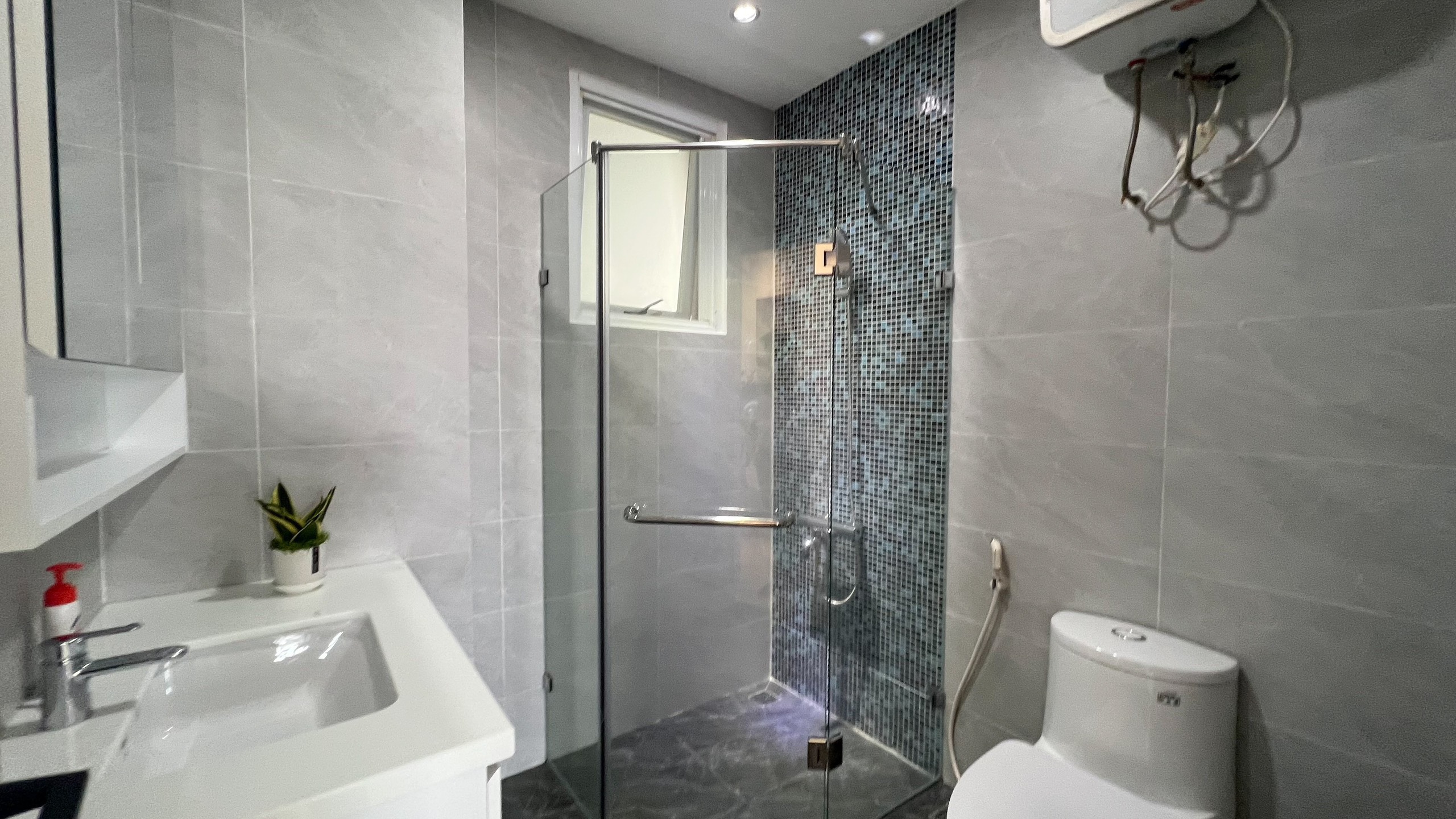 Green View luxury apartment for sale in Phu My Hung, District 7, beautiful new house with 3 bedrooms 5