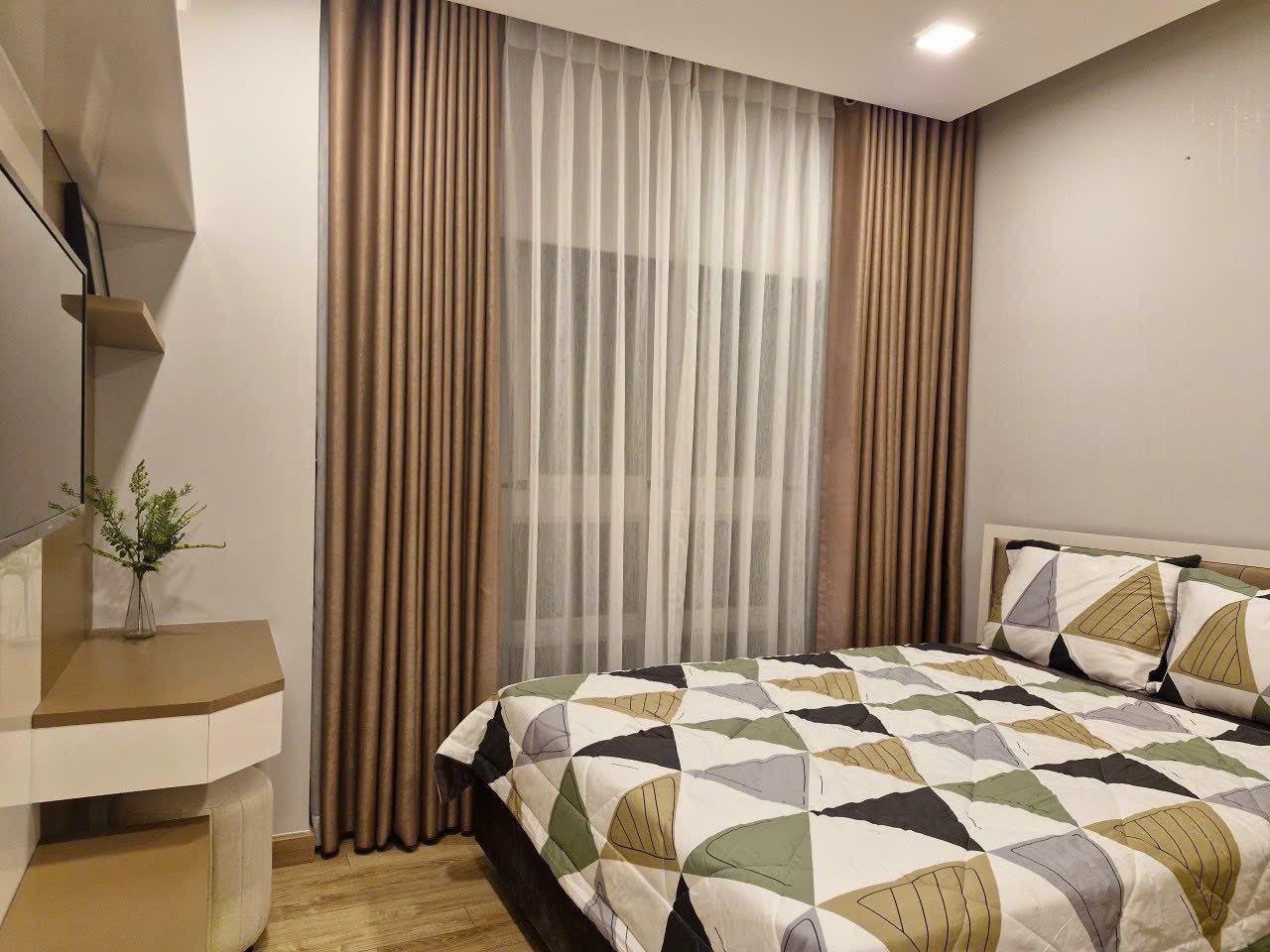 Happy Valley Phu My Hung apartment for rent, District 7, beautiful new house with 3 bedrooms 5