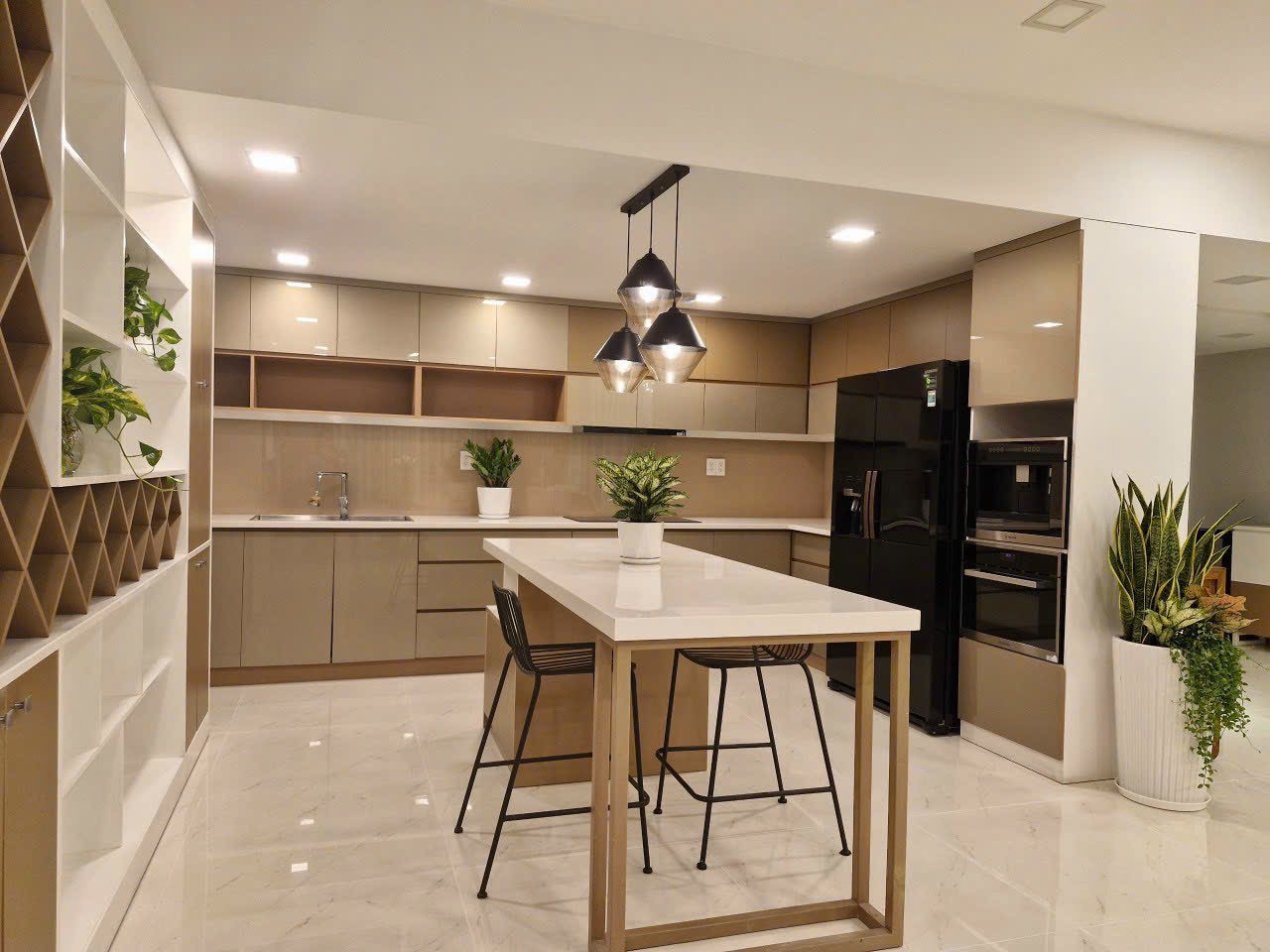 Happy Valley Phu My Hung apartment for rent, District 7, beautiful new house with 3 bedrooms 3