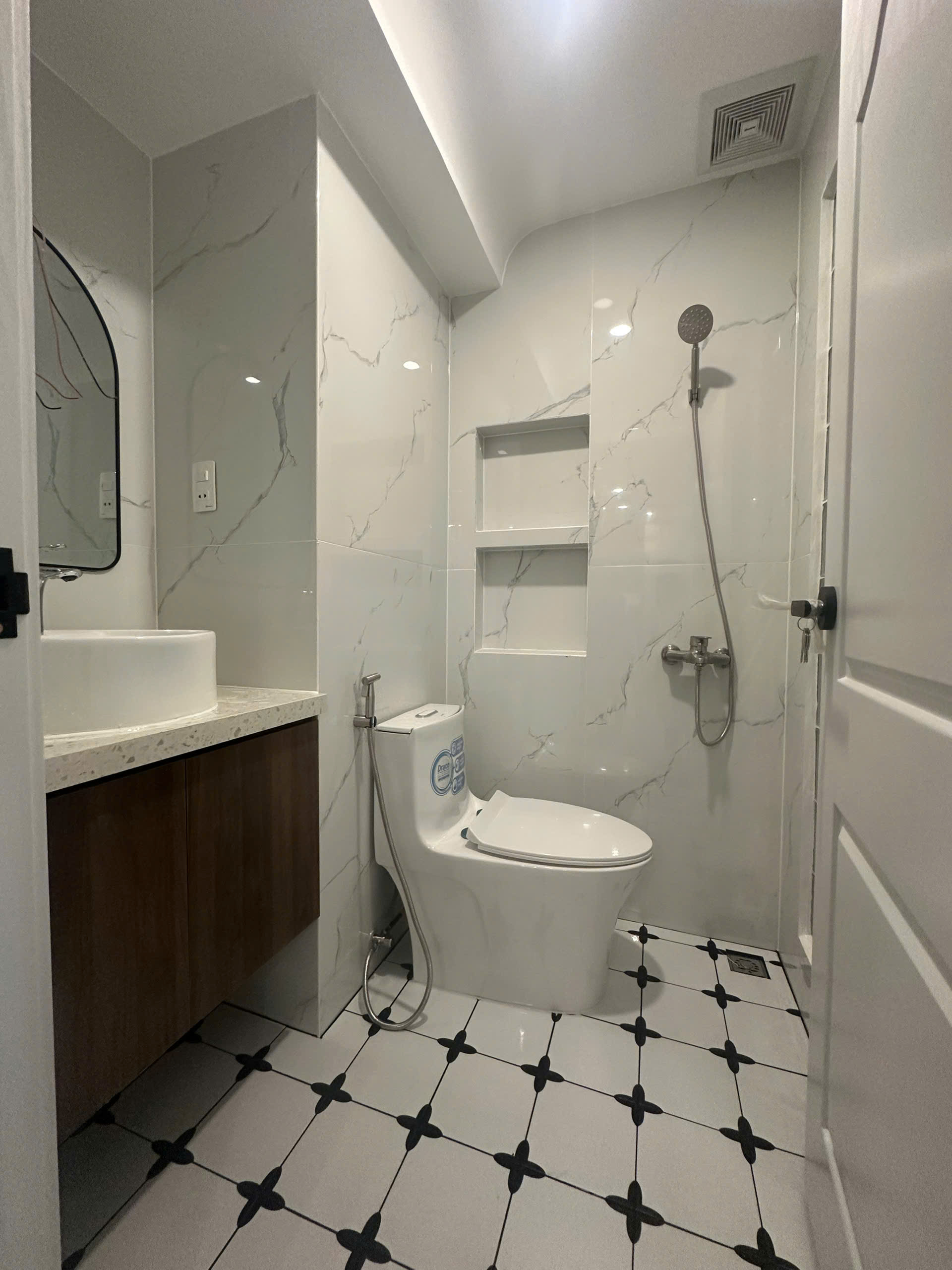 Bán căn hộ Hưng Vượng 2 Phú Mỹ Hưng nhà mới thiết kế 2 phòng ngủ đang cho thuê – 62m2 3