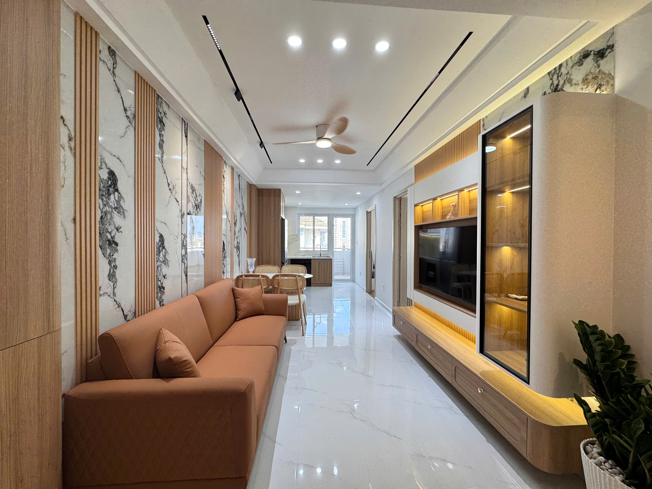 Selling Hung Vuong 2 apartment Phu My Hung, District 7, corner apartment with 2 bedrooms with open view, 8th floor – 76m2 1