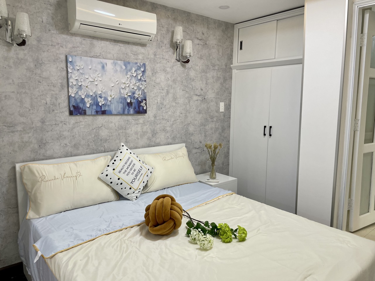 Duplex Hung Vuong 3 Phu My Hung apartment for sale, District 7 has 3 bedrooms with high floor view 10