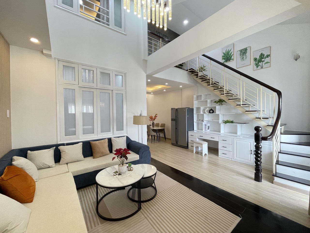 Duplex Hung Vuong 3 Phu My Hung apartment for sale, District 7 has 3 bedrooms with high floor view 1