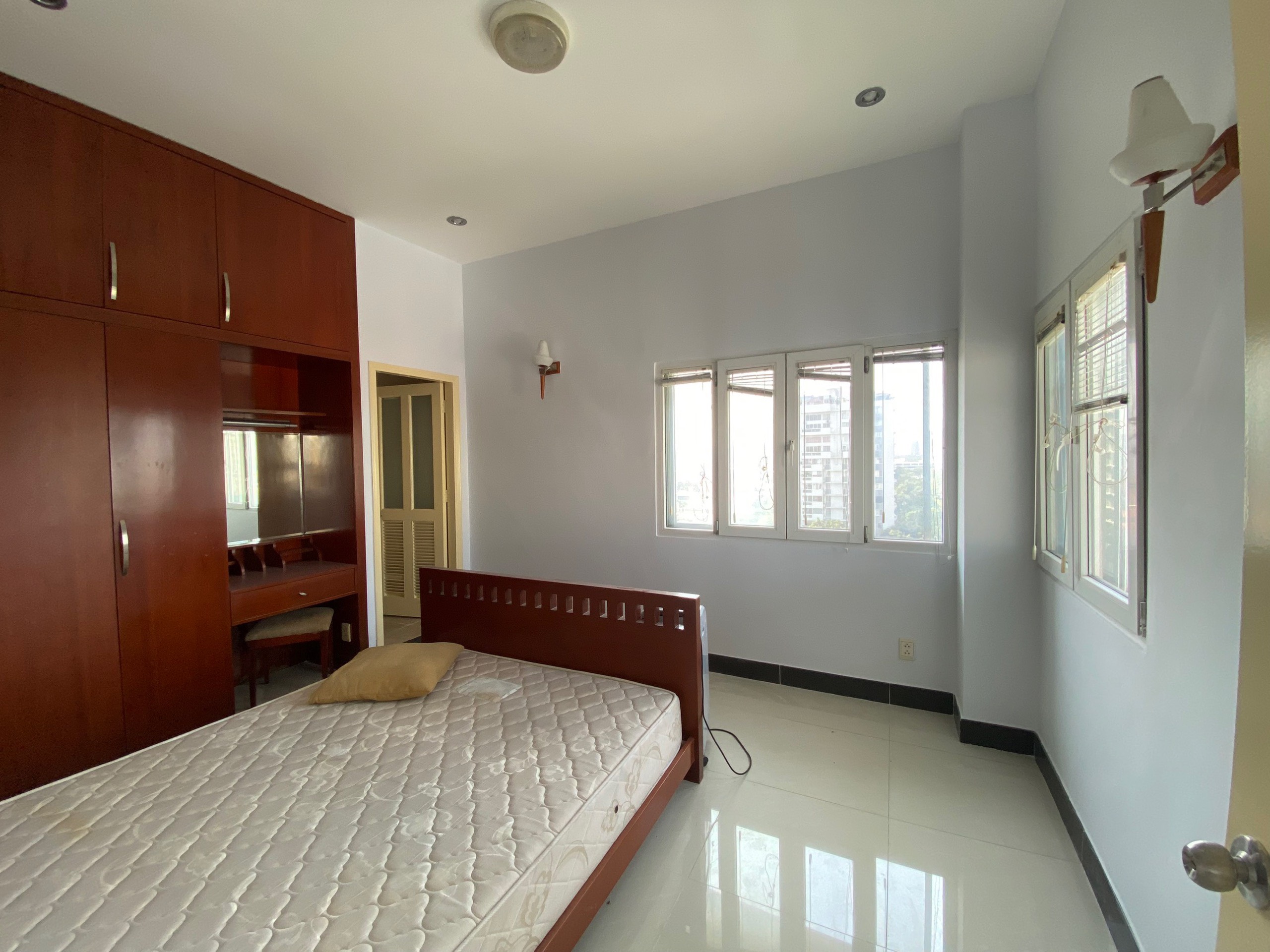 Hung Vuong Phu My Hung apartment for sale, District 7 duplex apartment with 3 bedrooms high floor 1