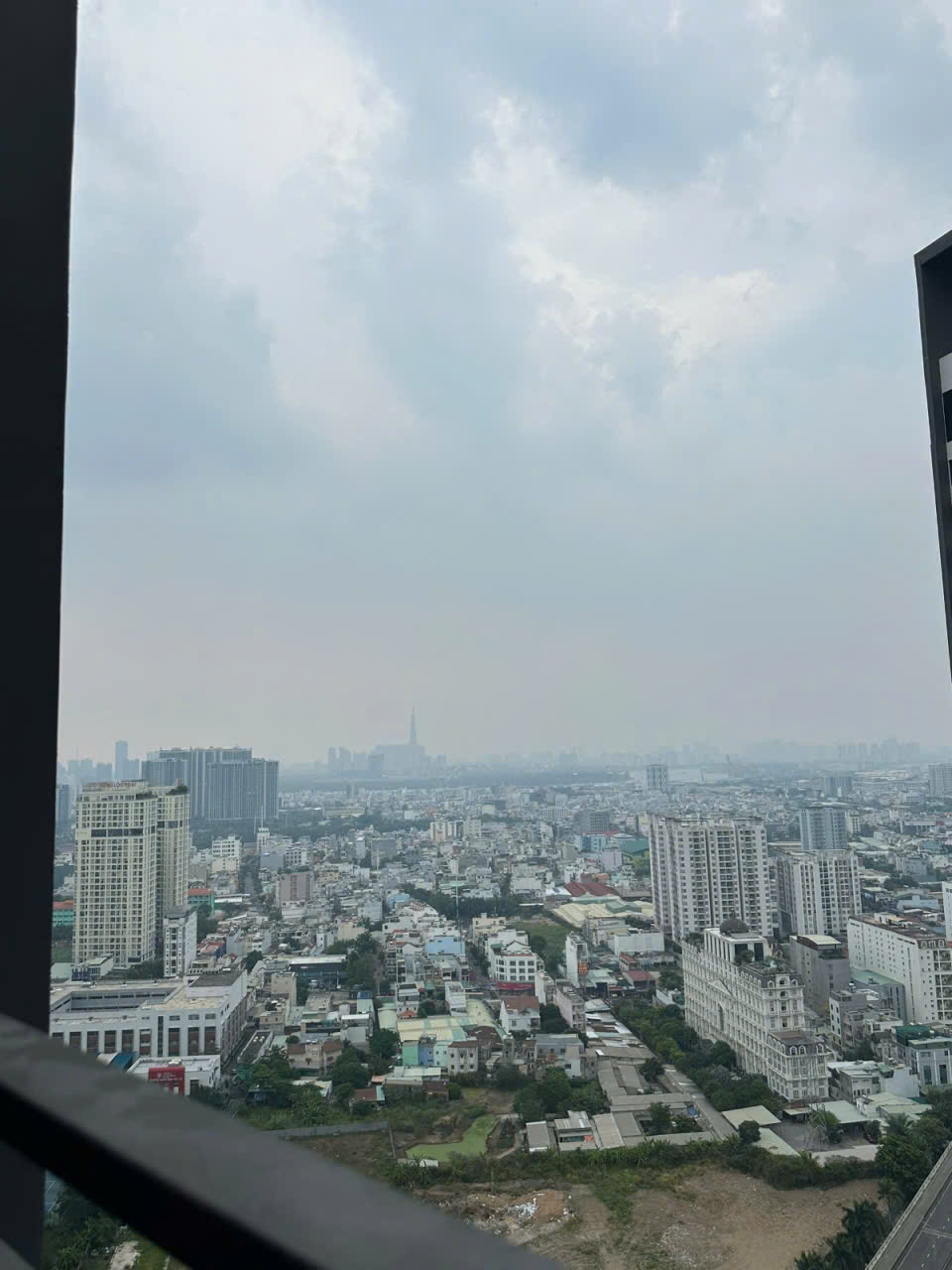 Cho thuê căn hộ The Infiniti Riviera Point, Quận 7 có 2 phòng ngủ nội thất cơ bản, lầu 23 – 84m2 2