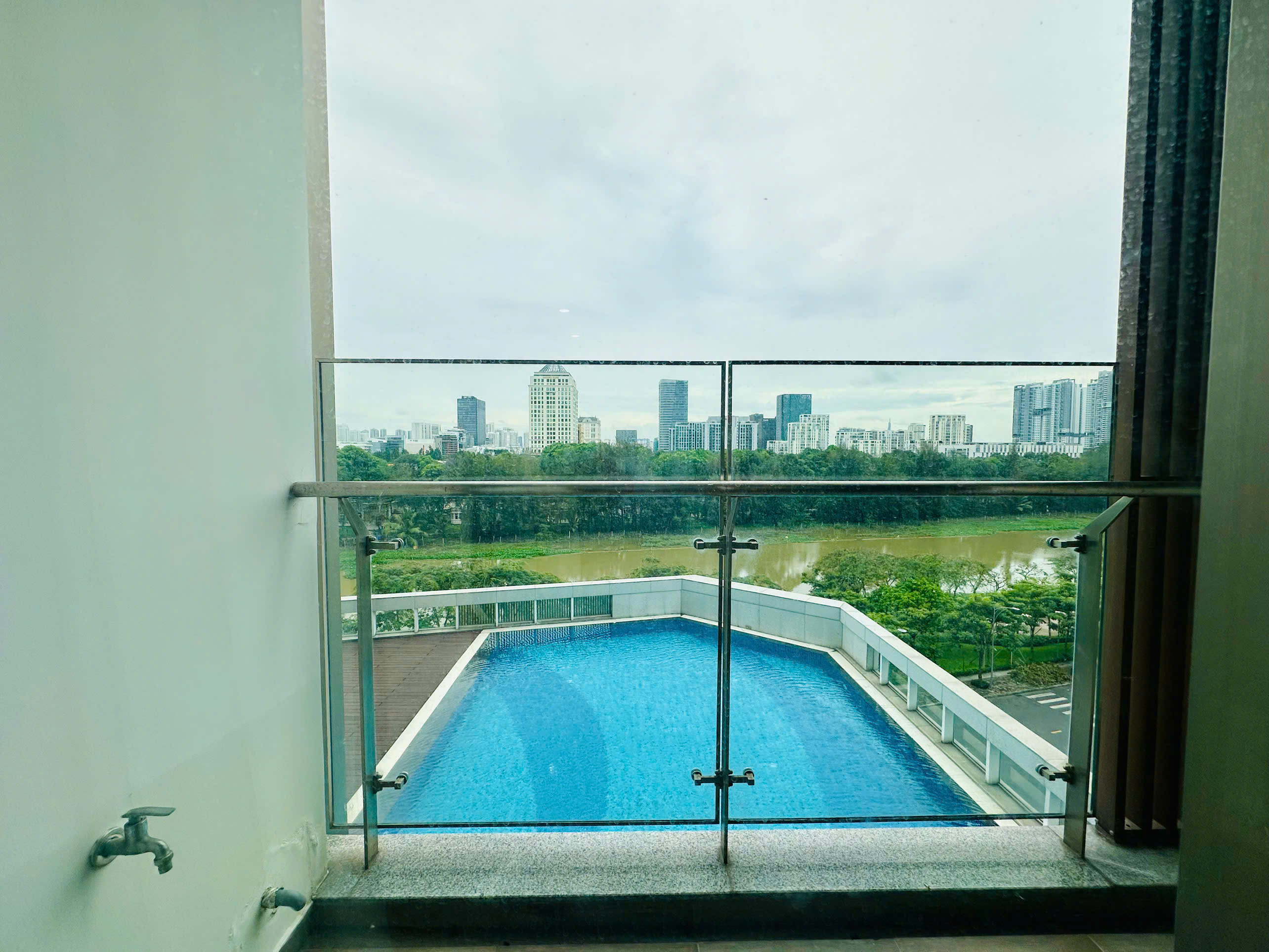 Cho thuê căn hộ Midtown M5 Phú Mỹ Hưng, Quận 7 căn góc có 3 phòng ngủ view sông, hồ bơi – 147m2 6