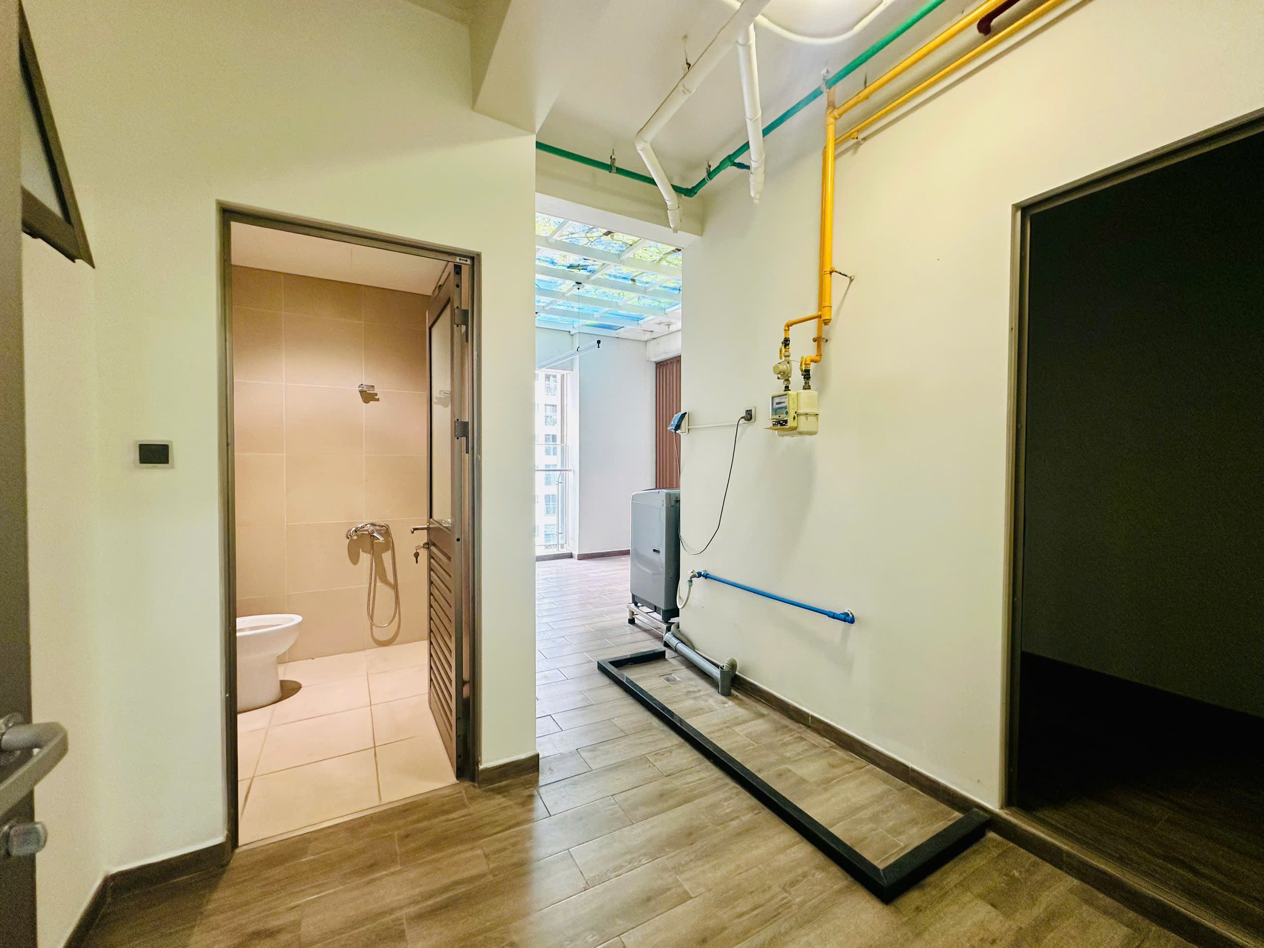 Cho thuê căn hộ Midtown M5 Phú Mỹ Hưng, Quận 7 căn góc có 3 phòng ngủ view sông, hồ bơi – 147m2 5