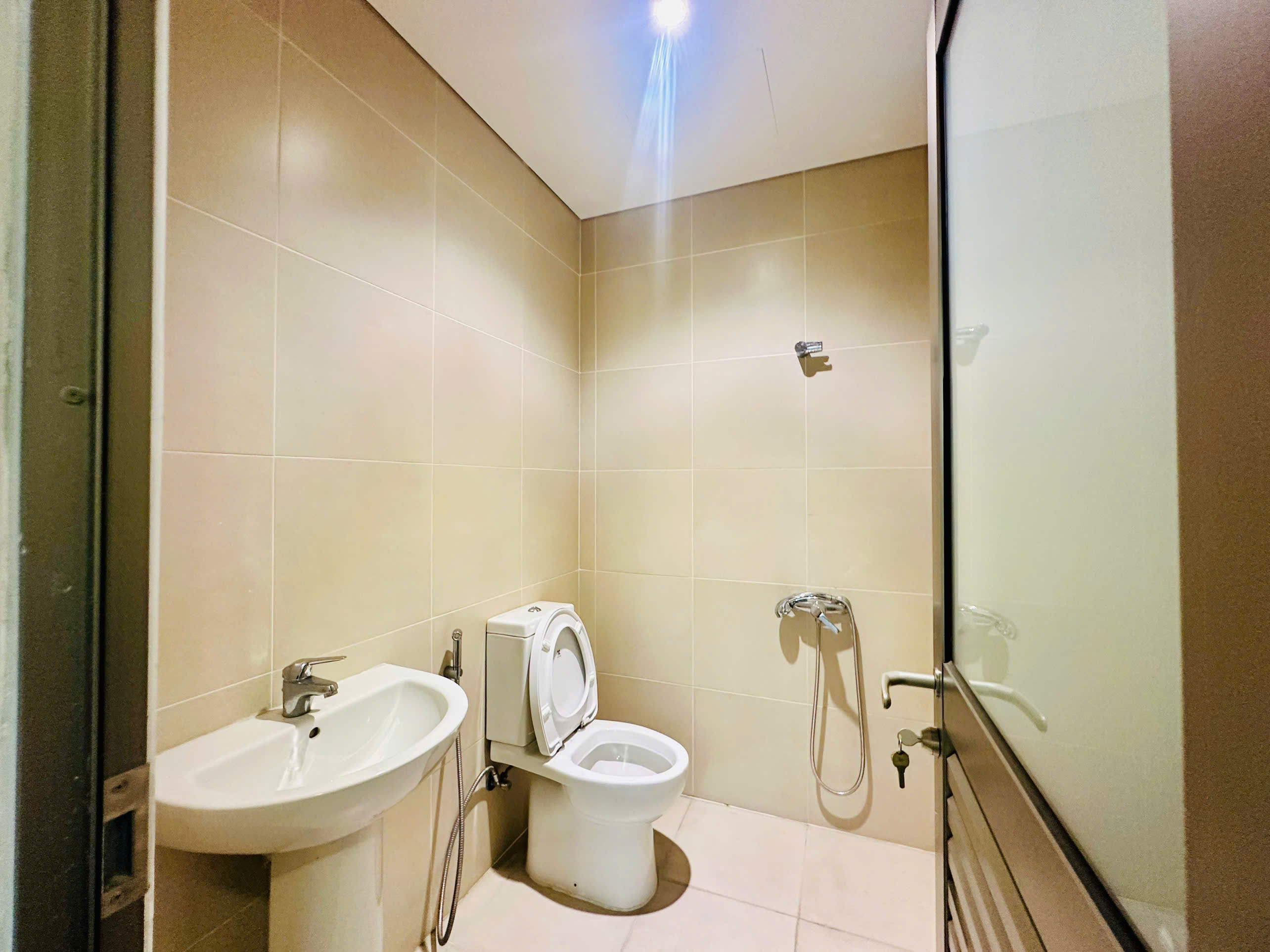 Cho thuê căn hộ Midtown M5 Phú Mỹ Hưng, Quận 7 căn góc có 3 phòng ngủ view sông, hồ bơi – 147m2 3