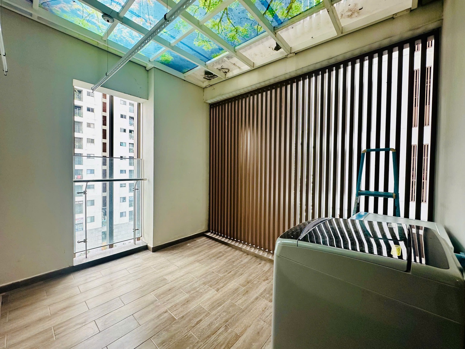 Cho thuê căn hộ Midtown M5 Phú Mỹ Hưng, Quận 7 căn góc có 3 phòng ngủ view sông, hồ bơi – 147m2 1