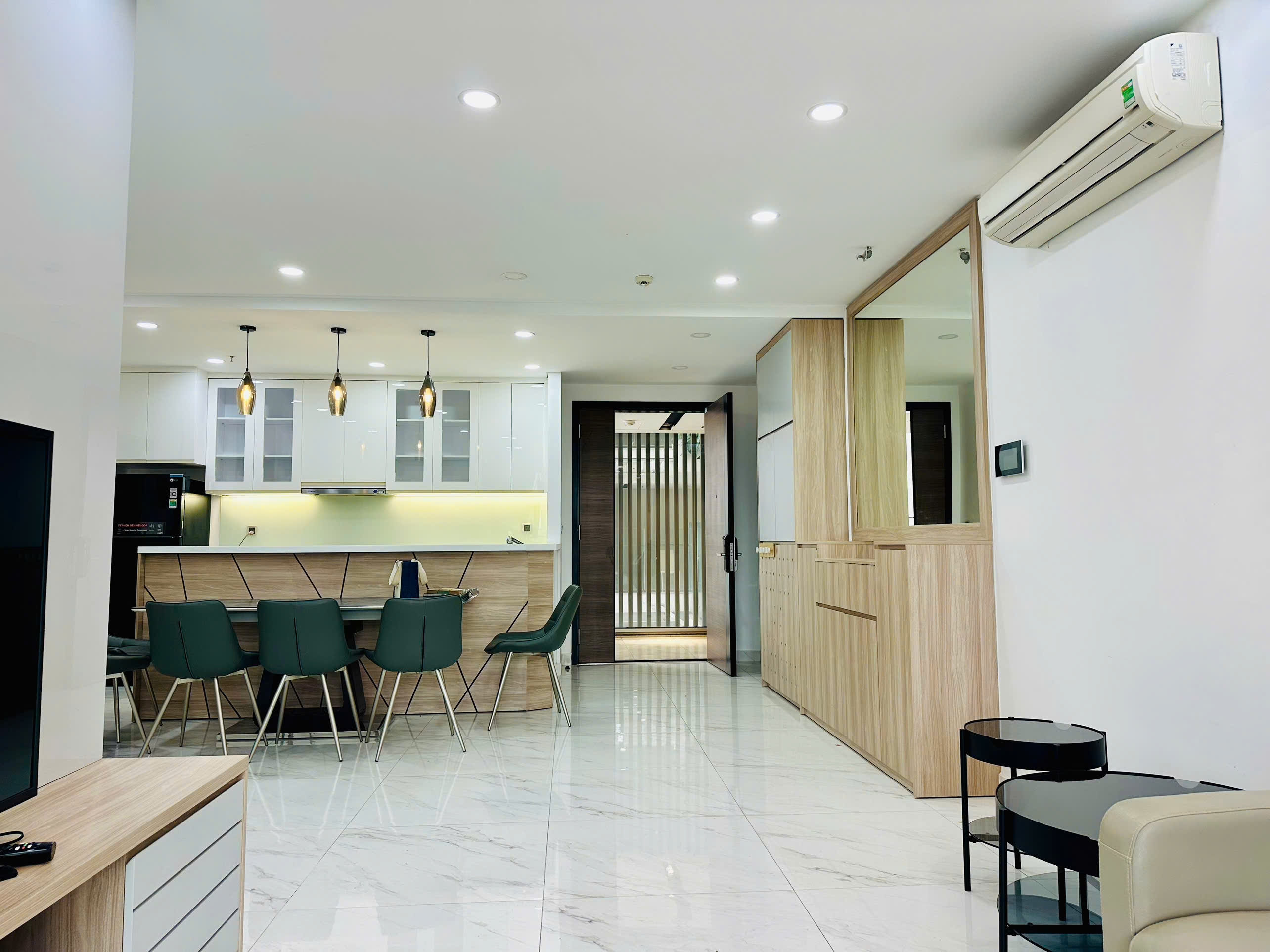 Cho thuê căn hộ Midtown M5 Phú Mỹ Hưng, Quận 7 căn góc có 3 phòng ngủ view sông, hồ bơi – 147m2 13