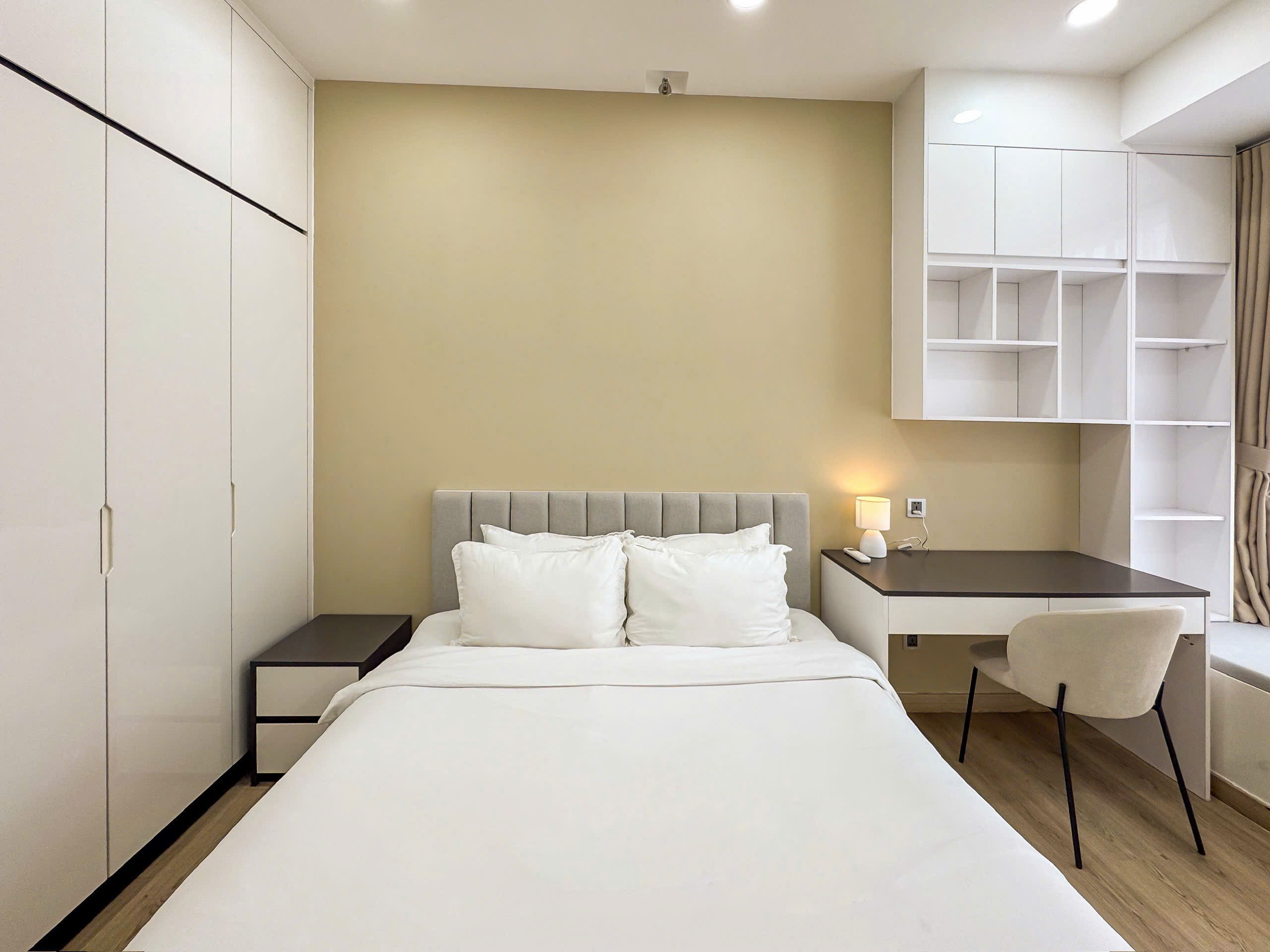 Bán căn hộ Midtown M7 Phú Mỹ Hưng thiết kế 3 phòng ngủ nội thất đẹp view sông, lầu 5 – 116m2 3