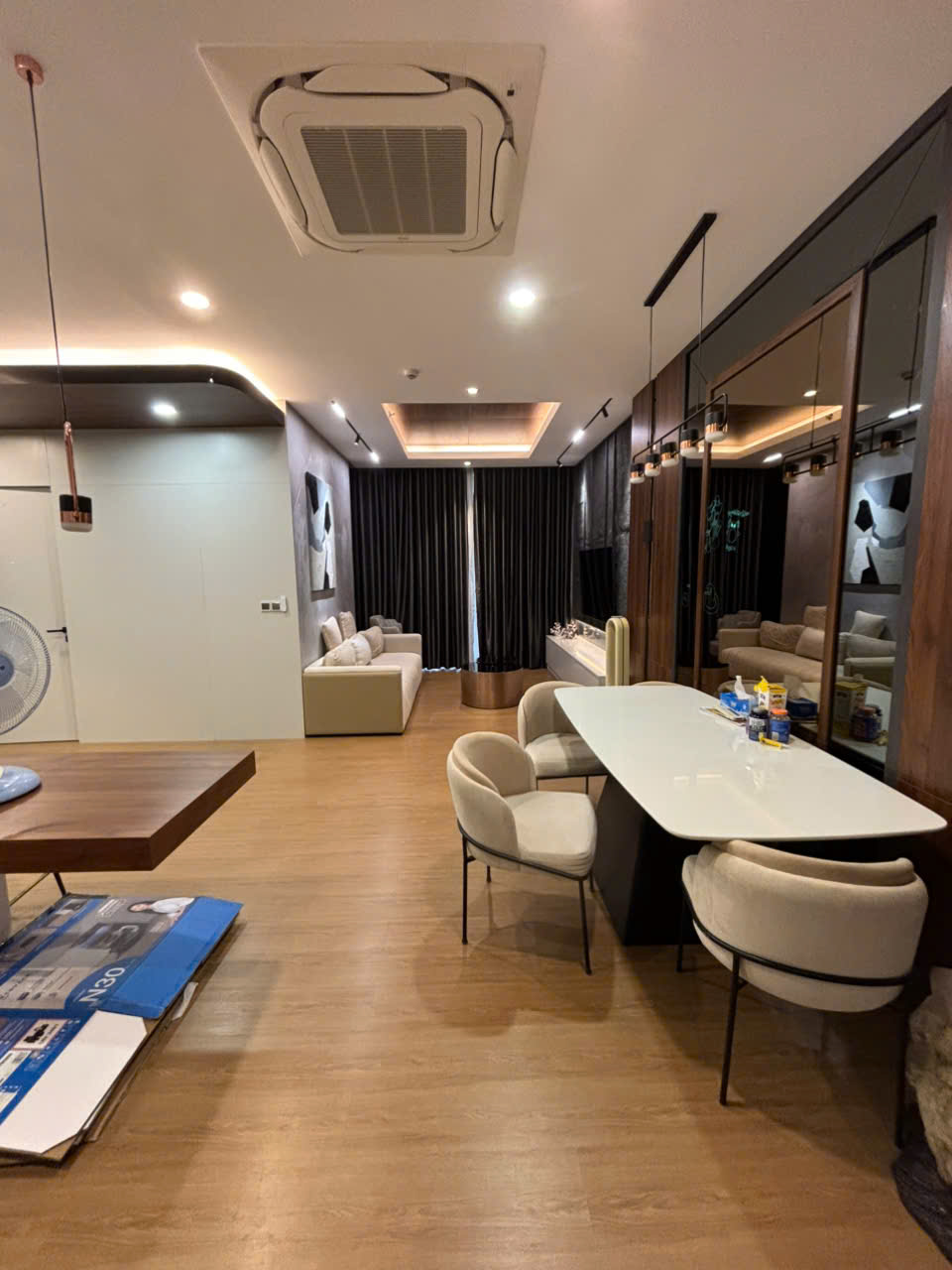 Midtown apartment for sale M8 Phu My Hung, District 7 with 3 bedrooms, river view, fully furnished