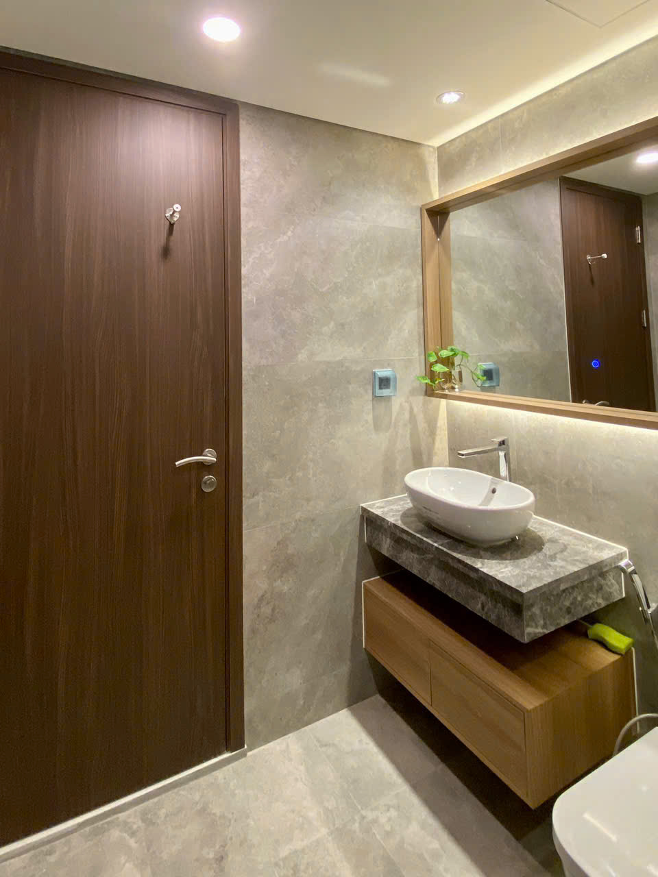 Cho thuê căn hộ Midtown M8 Phú Mỹ Hưng, Quận 7 thiết kế 3 phòng ngủ, view sông có ô đậu xe – 130m2 8