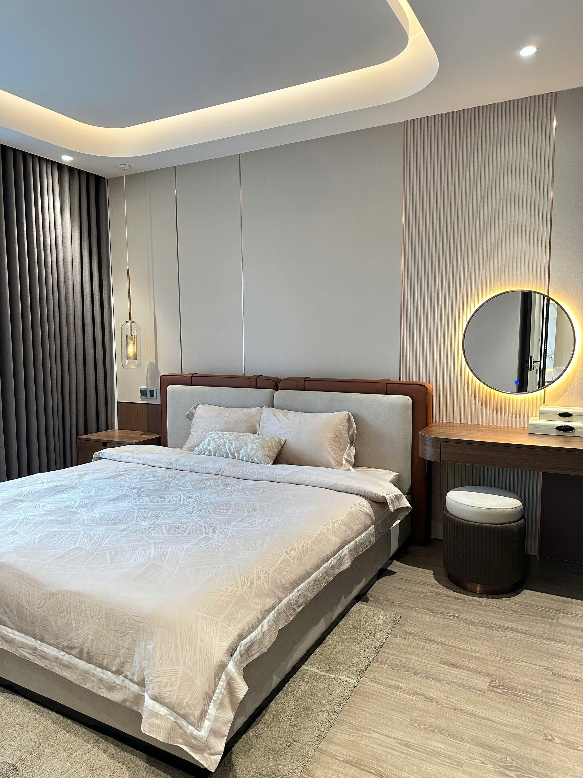 Bán hoặc cho thuê căn hộ Midtown M8 Phú Mỹ Hưng nhà mới đẹp như hình block D lầu thấp – 124.14m2 4