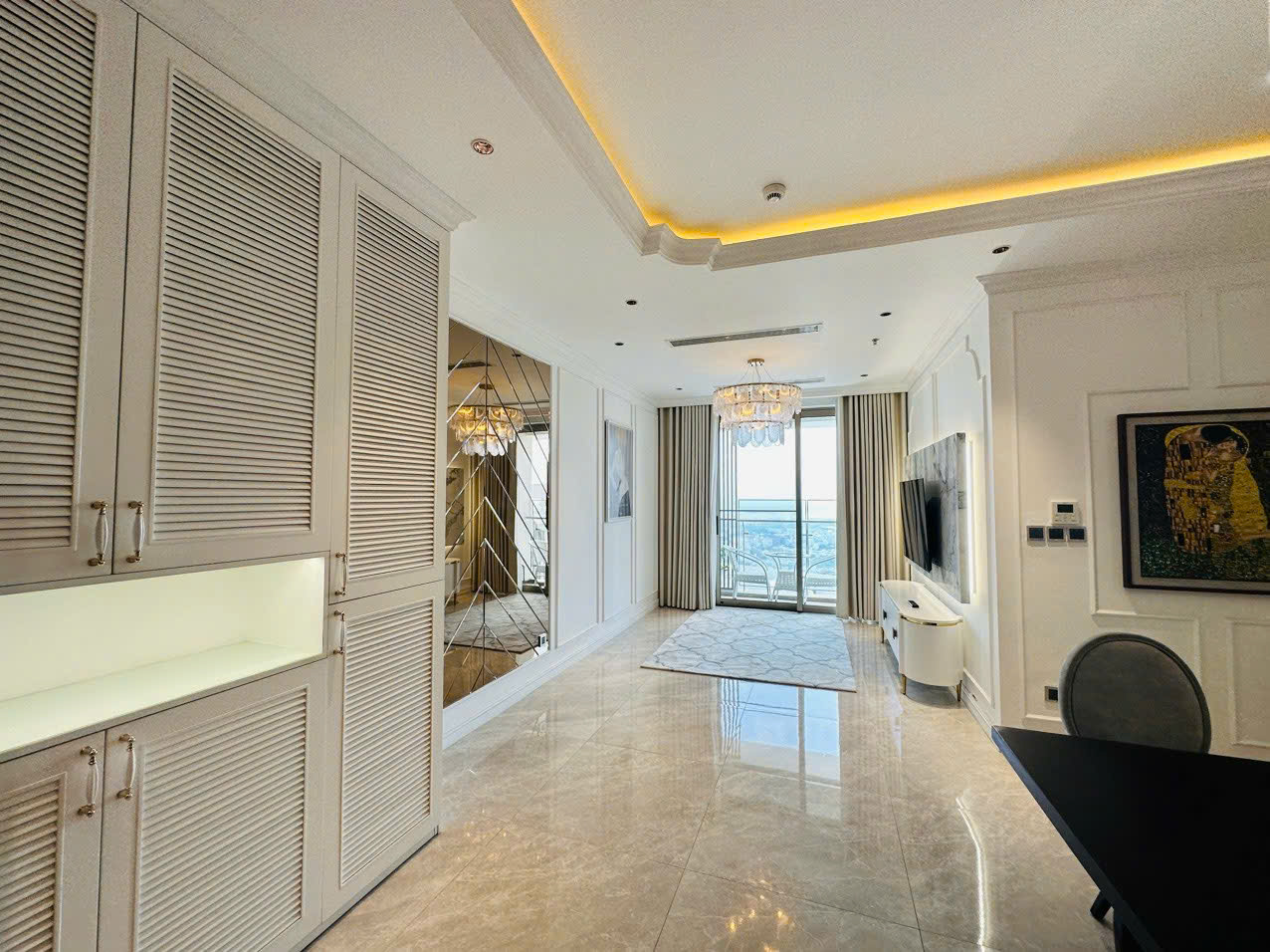 Selling or renting a luxury apartment in Midtown Phu My Hung, District 7, a beautiful new house with 3 bedrooms 1