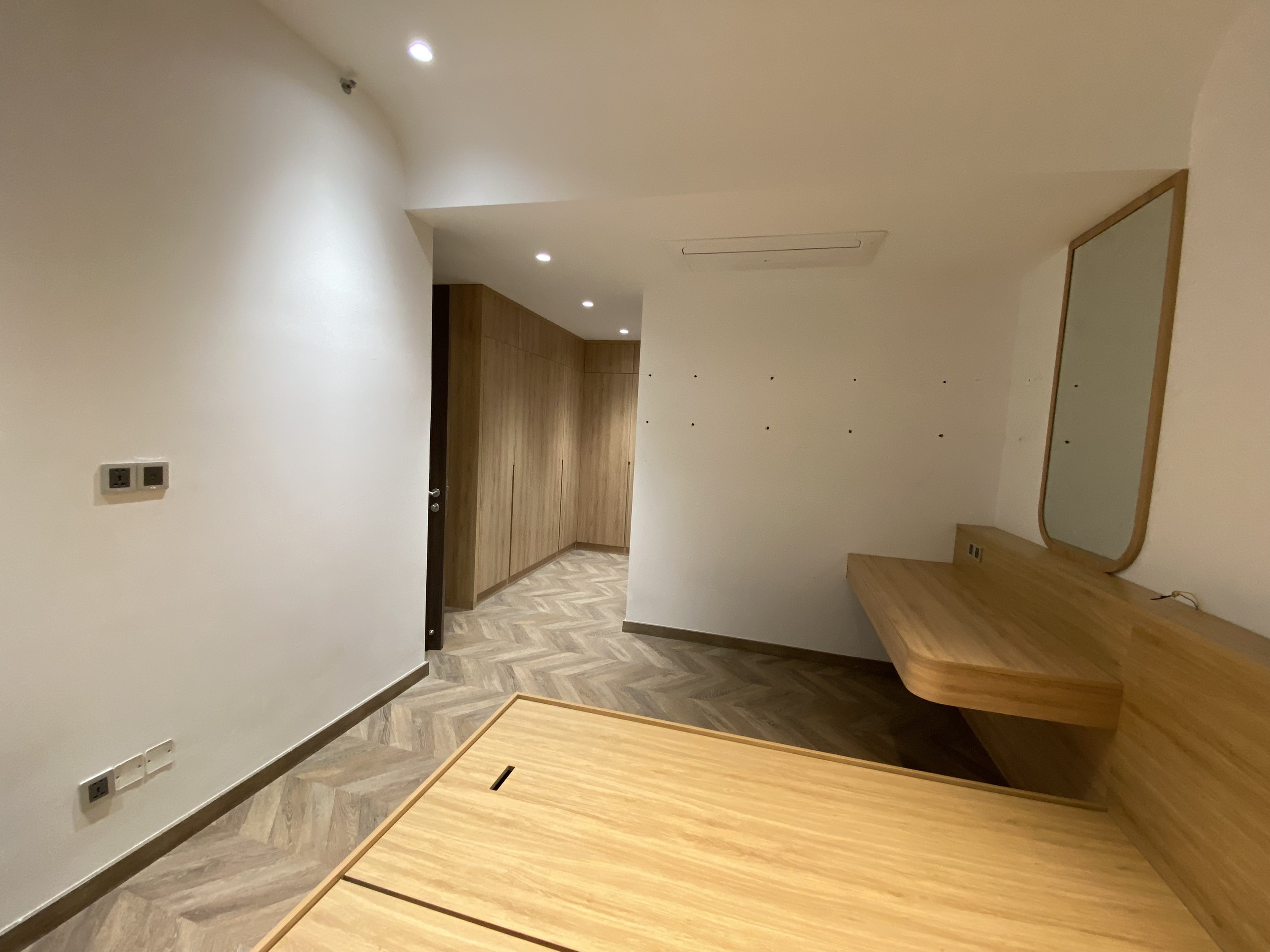 Midtown The Peak Phu My Hung luxury apartment for rent in District 7 has 3 bedrooms with river view 6