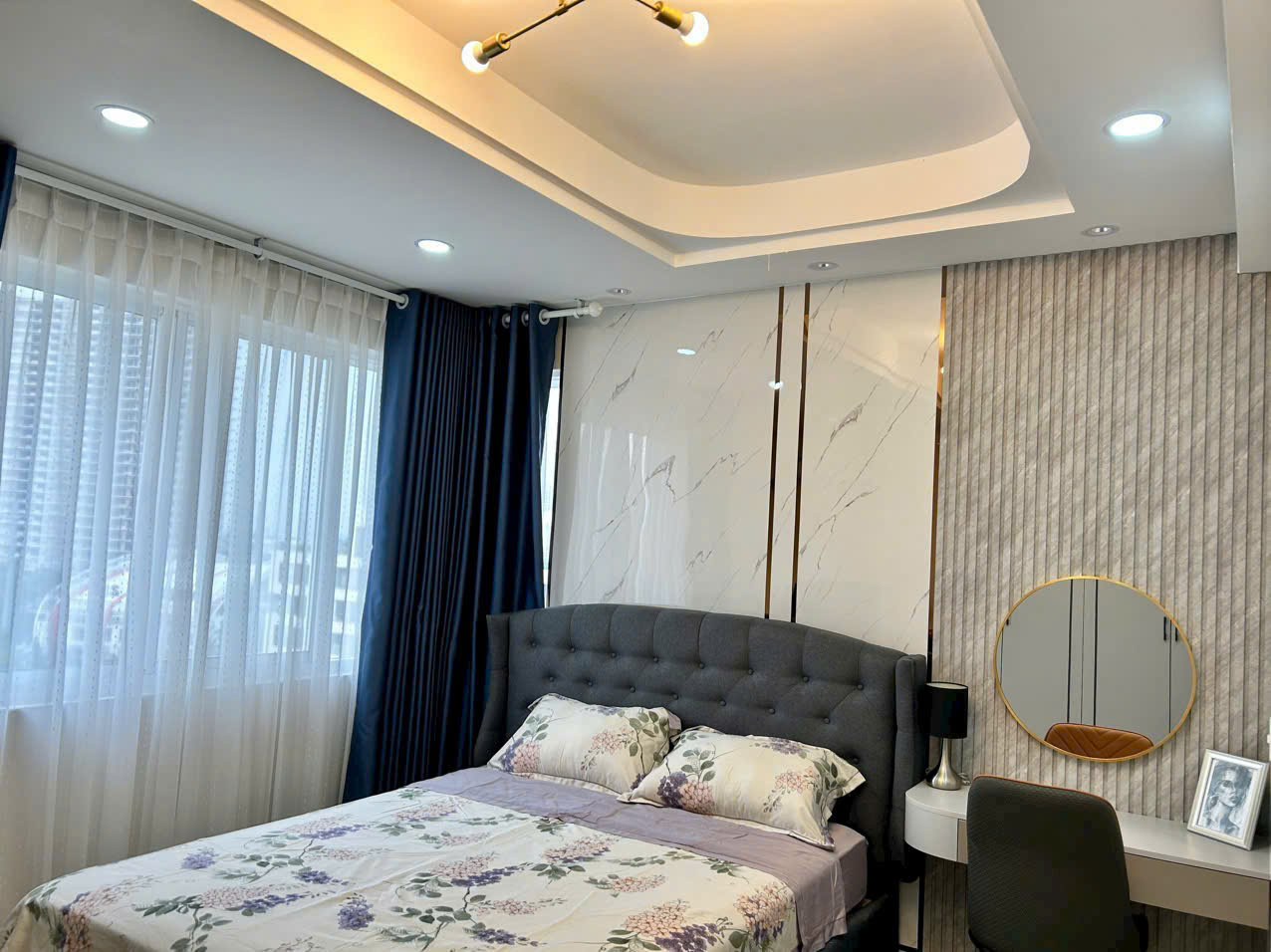 Luxury apartment for sale in My Khang, Phu My Hung, District 7 with 3 bedrooms with pool view 1
