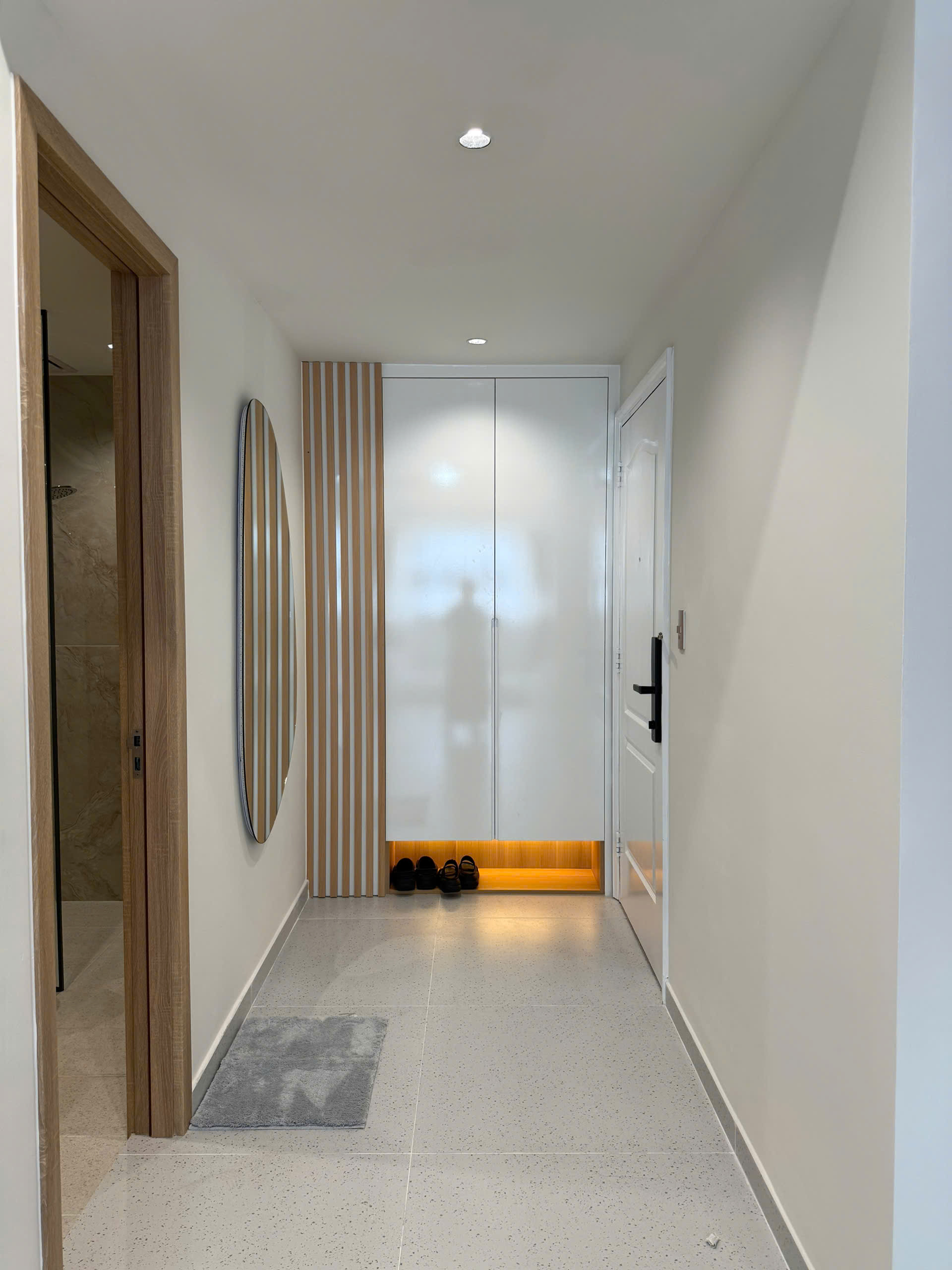 Apartment for sale My Khanh 4 Phu My Hung, District 7 corner apartment with 3 bedrooms, with a car with pool view, low floor – 139.9m2 5