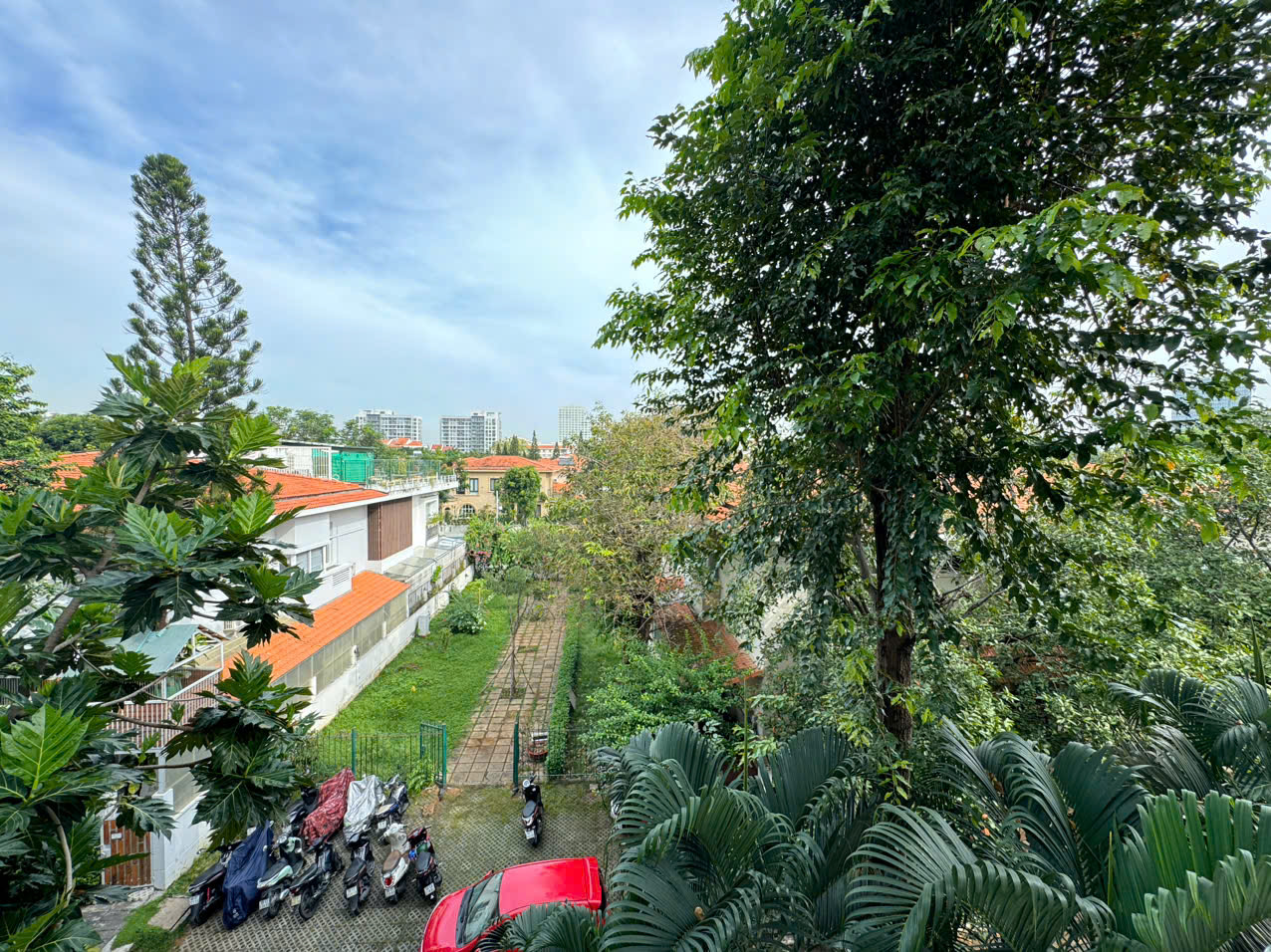 My Tu Phu My Hung penthouse apartment for rent, District 7 has 3 bedrooms with fully furnished private elevator 17