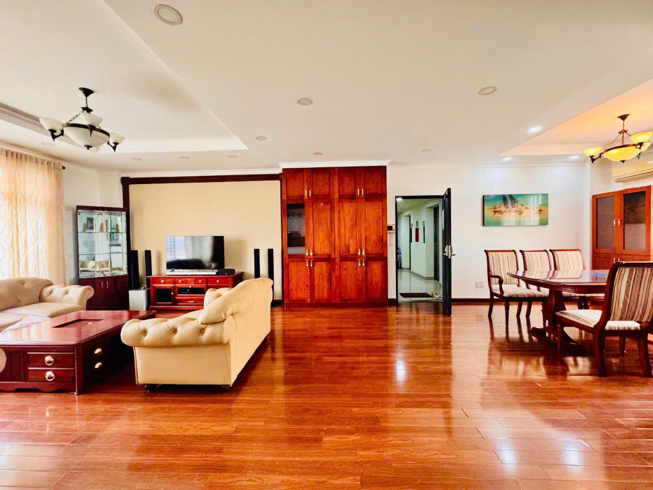 Selling or renting Panorama Phu My Hung apartment, District 7 with 2 bedrooms, river view, canal – 143m2